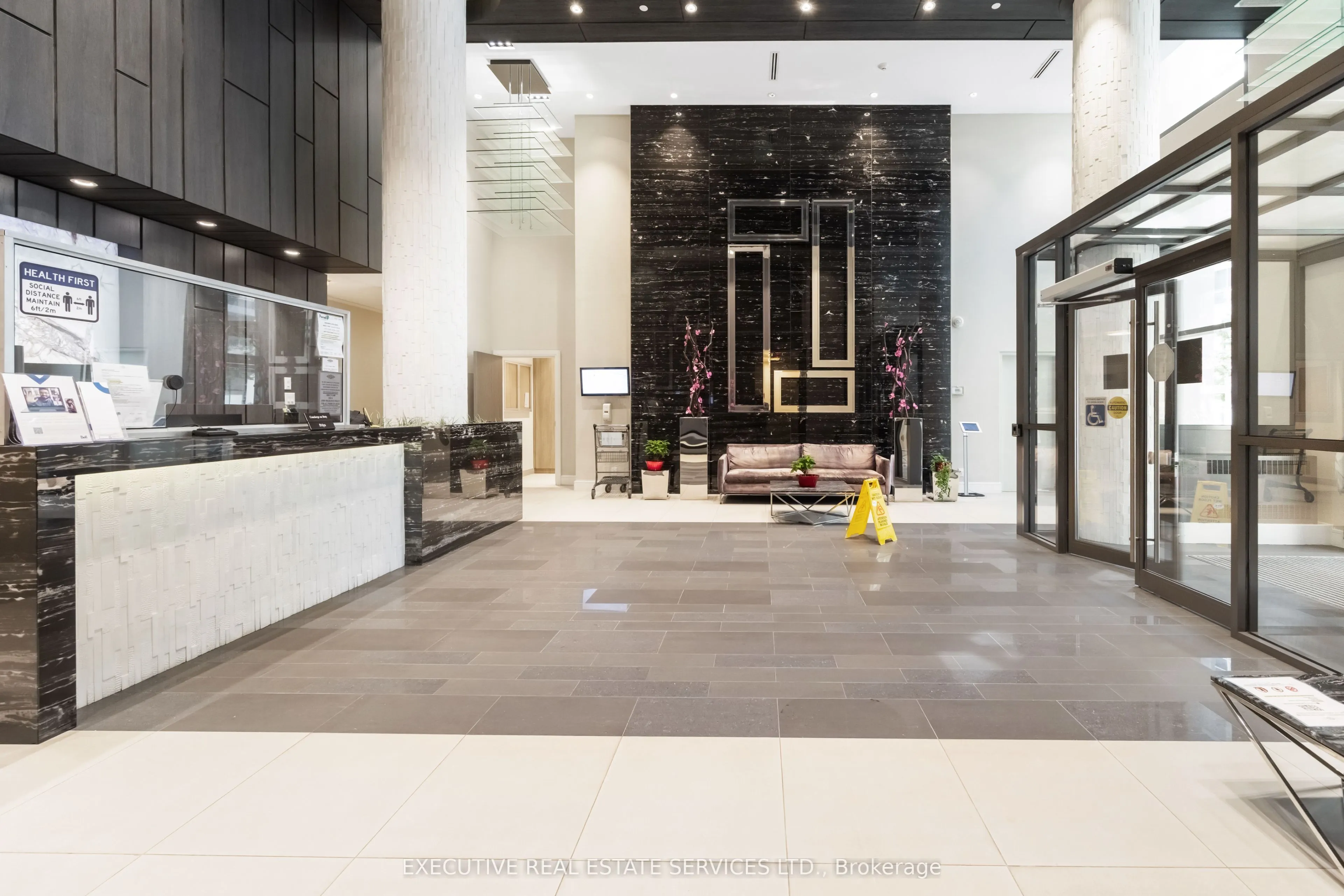 9191 Yonge Street SW, ##608