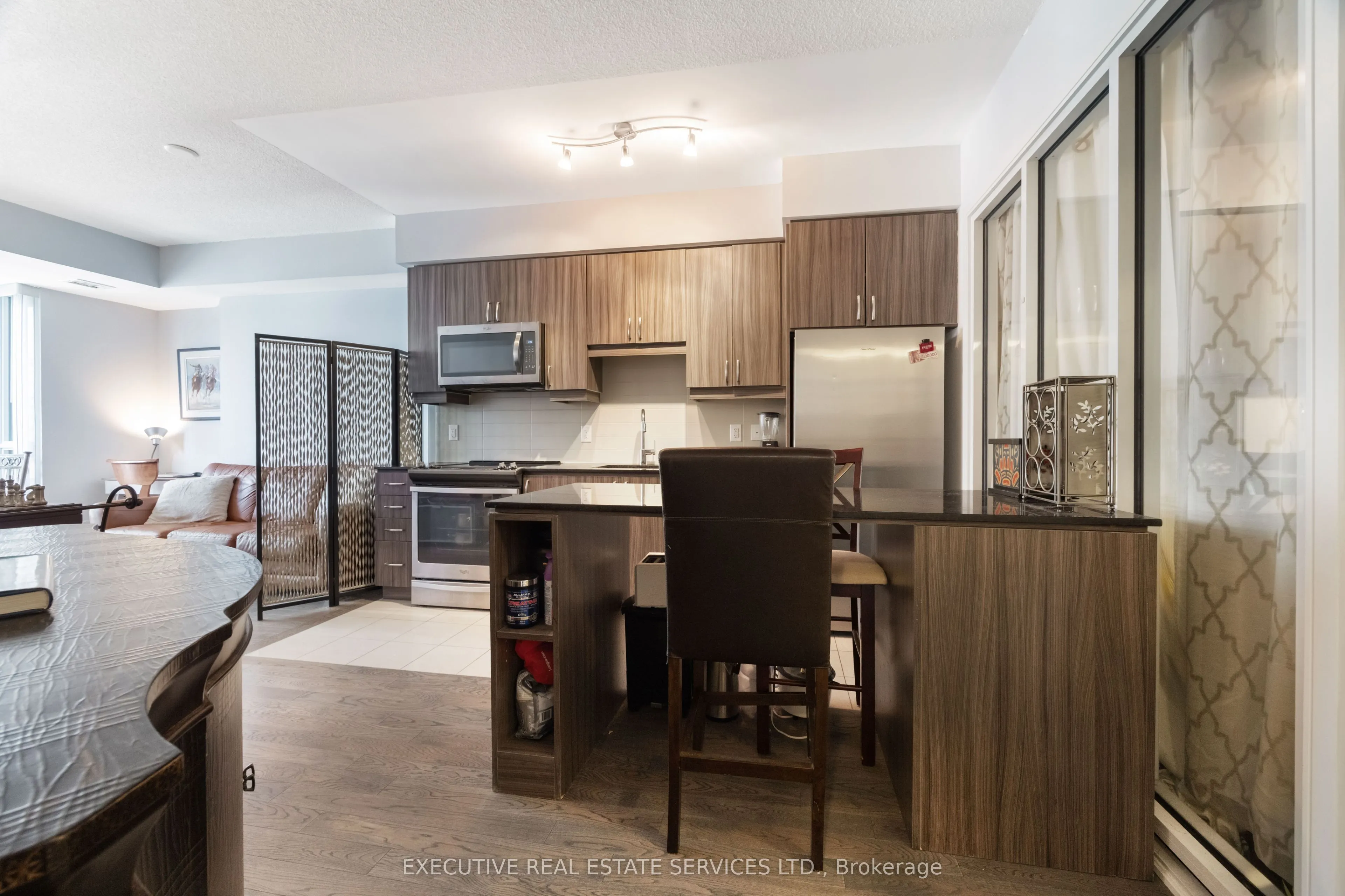 9191 Yonge Street SW, ##608
