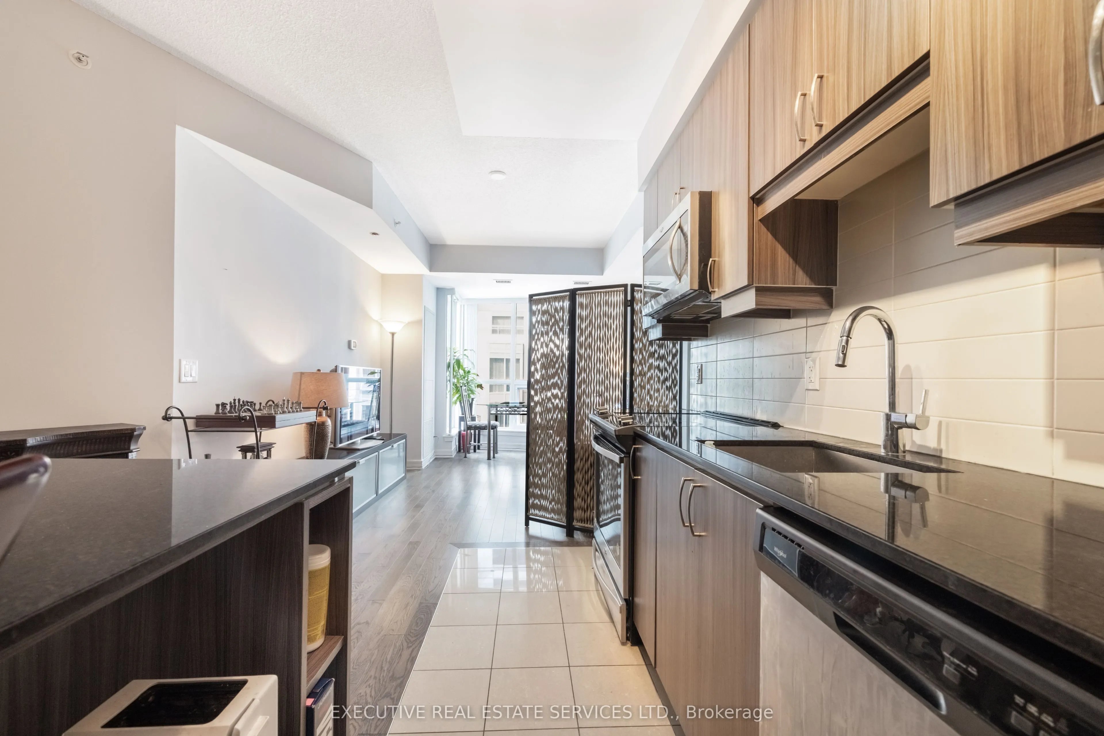 9191 Yonge Street SW, ##608