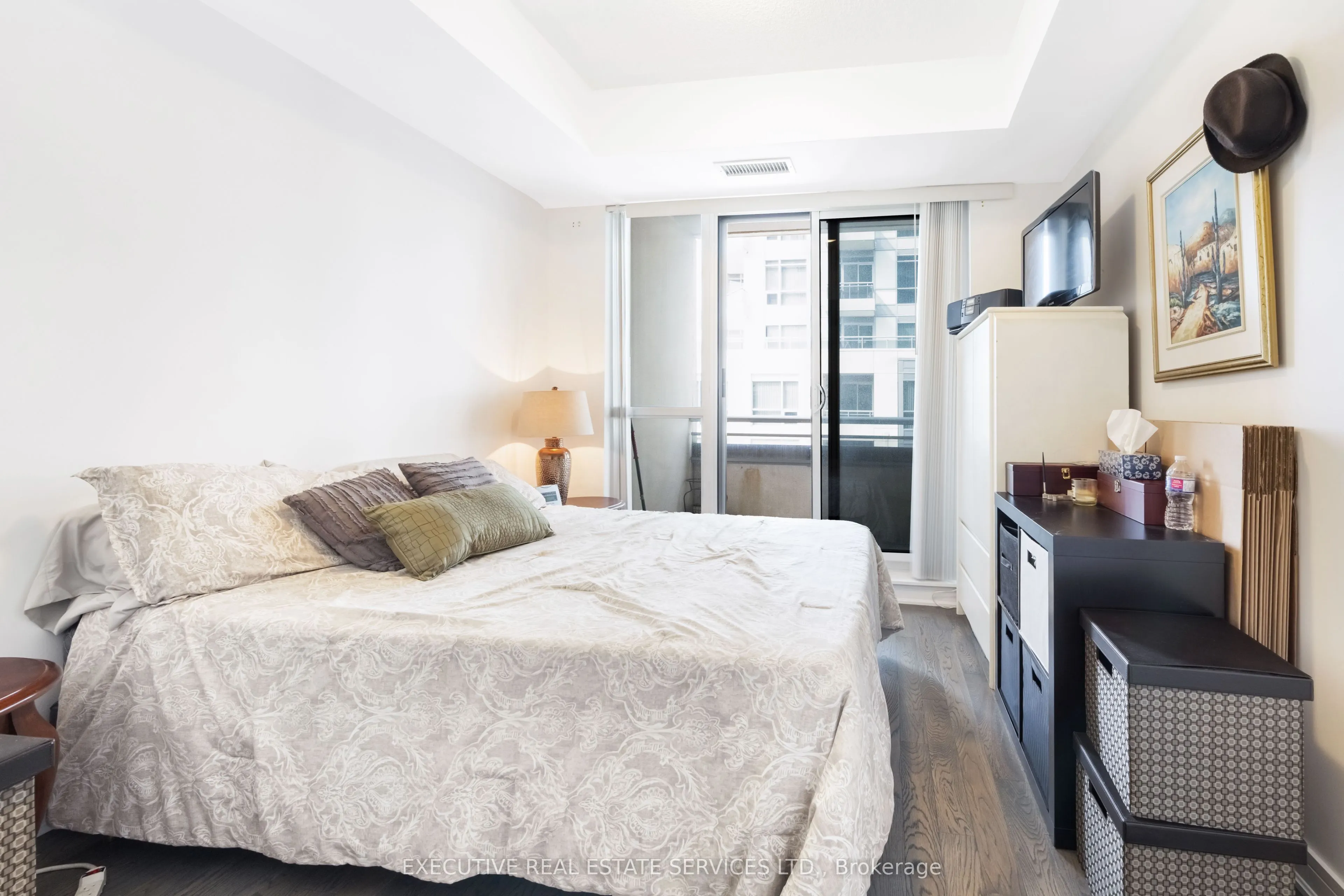 9191 Yonge Street SW, ##608