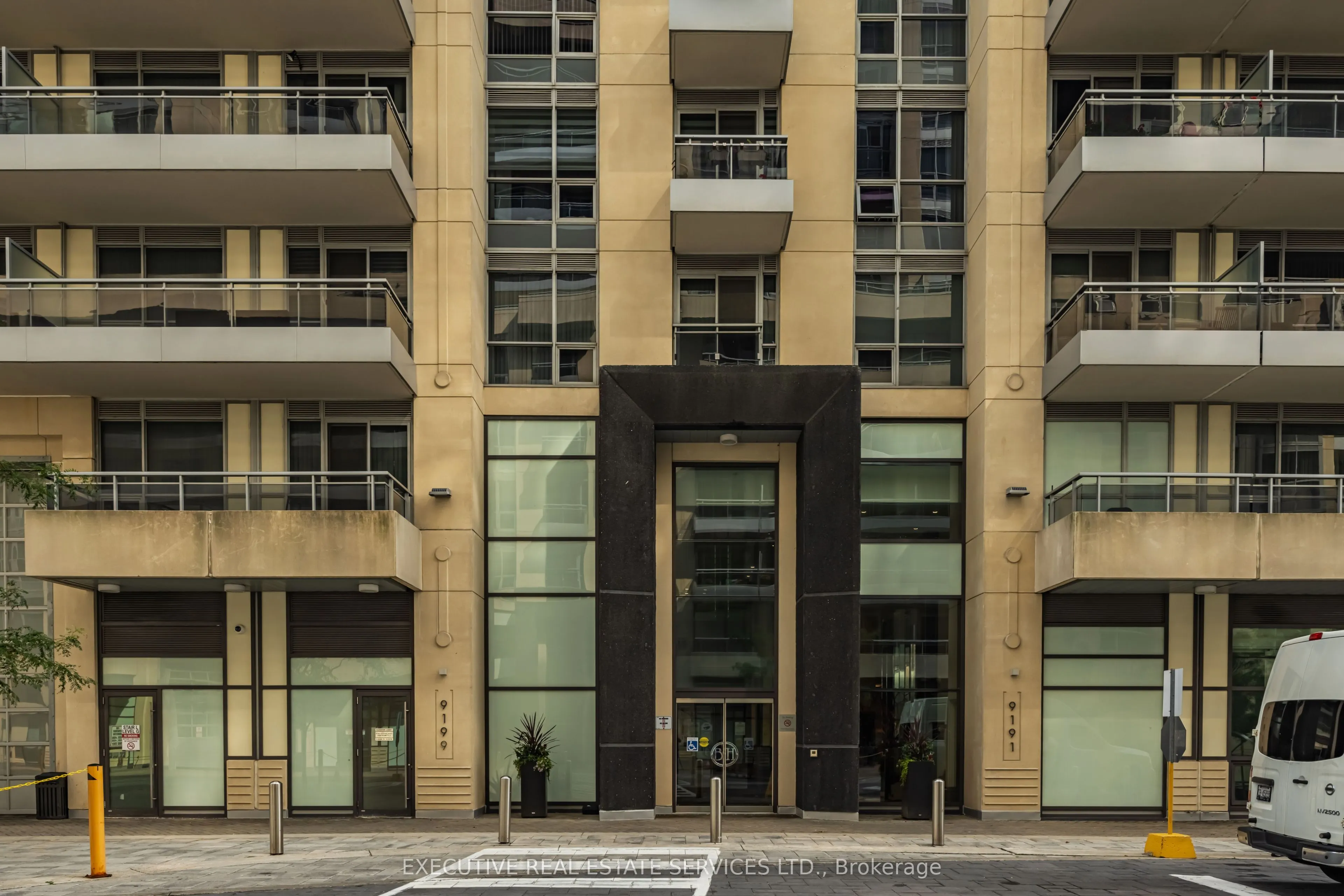 9191 Yonge Street SW, ##608