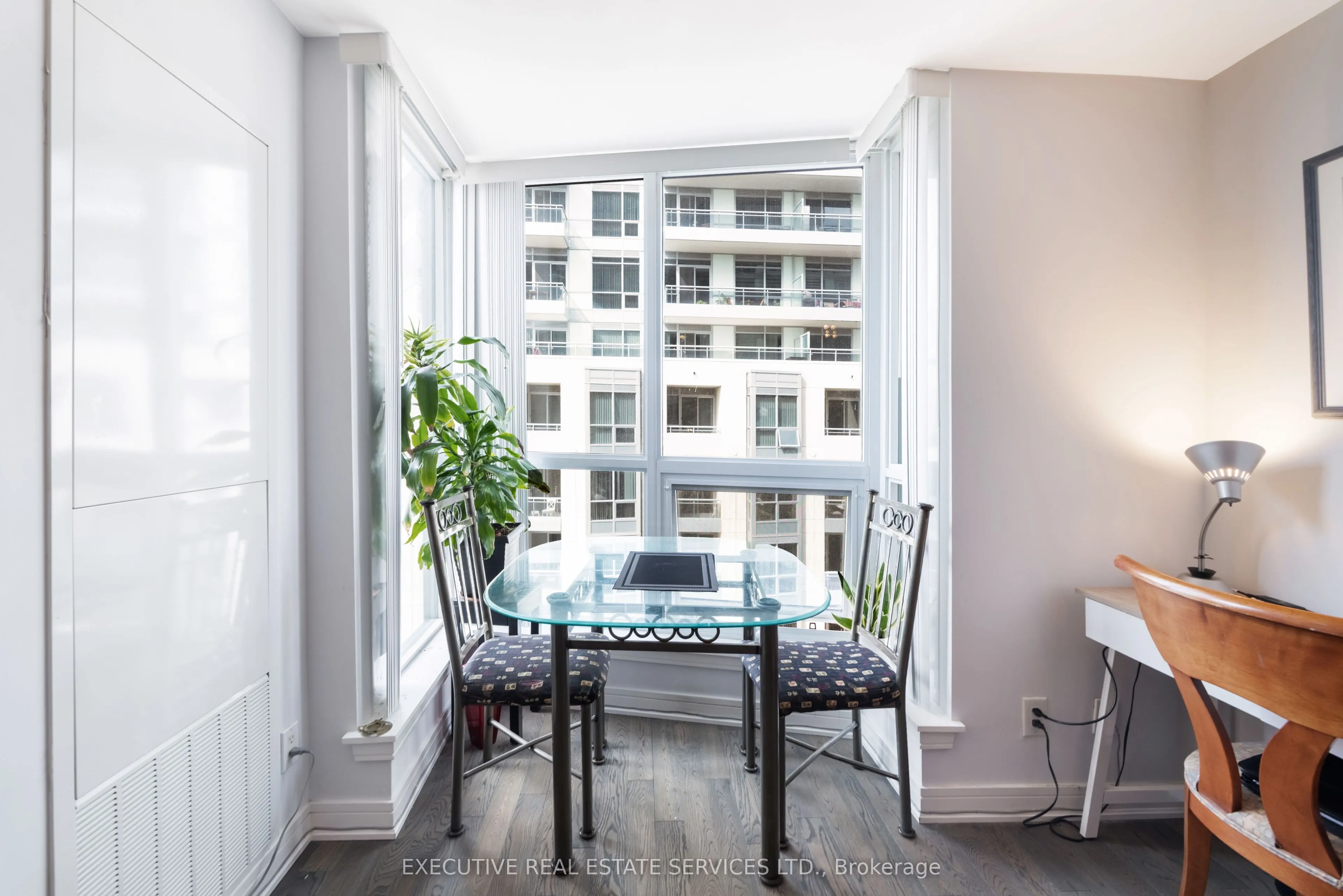 9191 Yonge Street SW, ##608