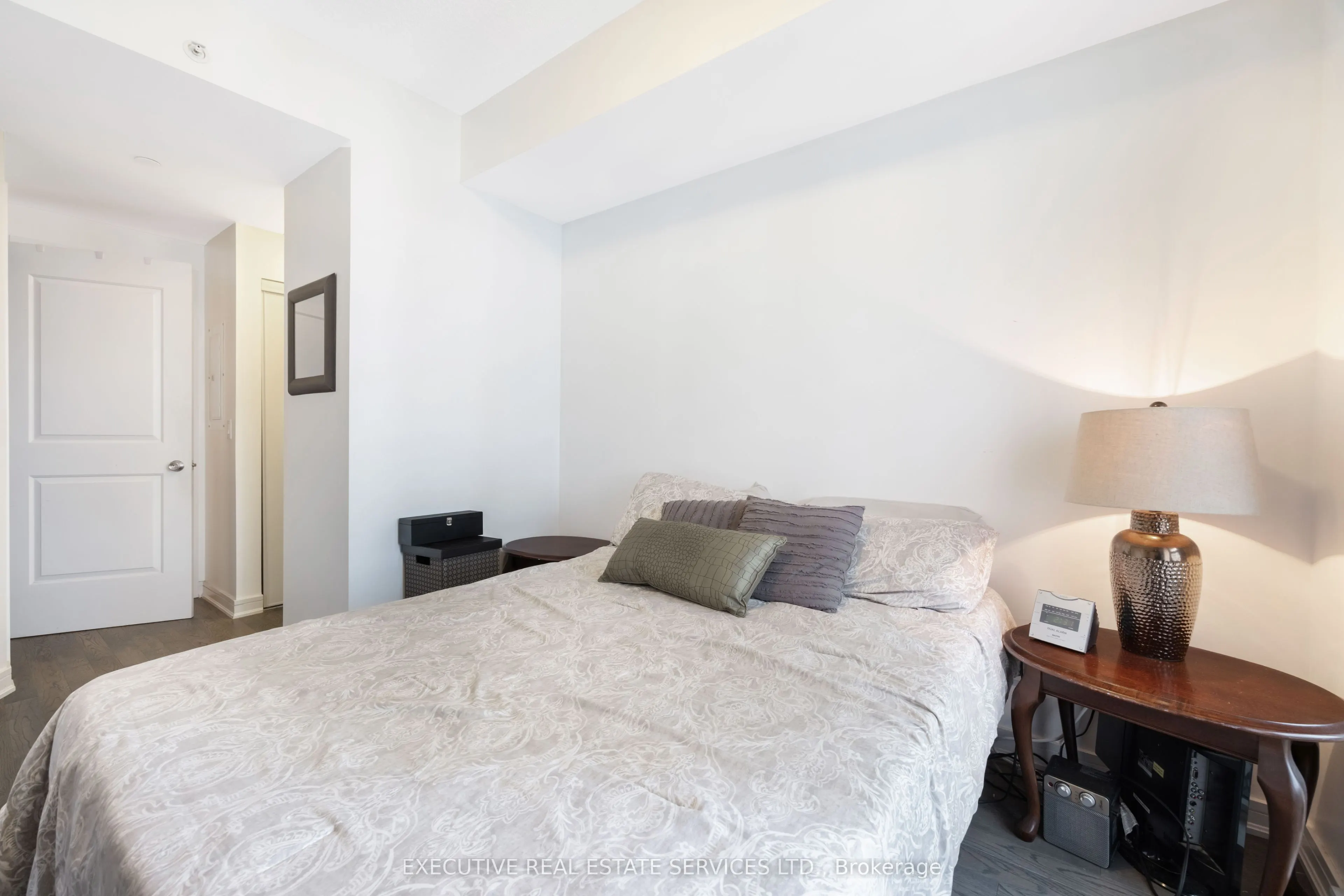 9191 Yonge Street SW, ##608