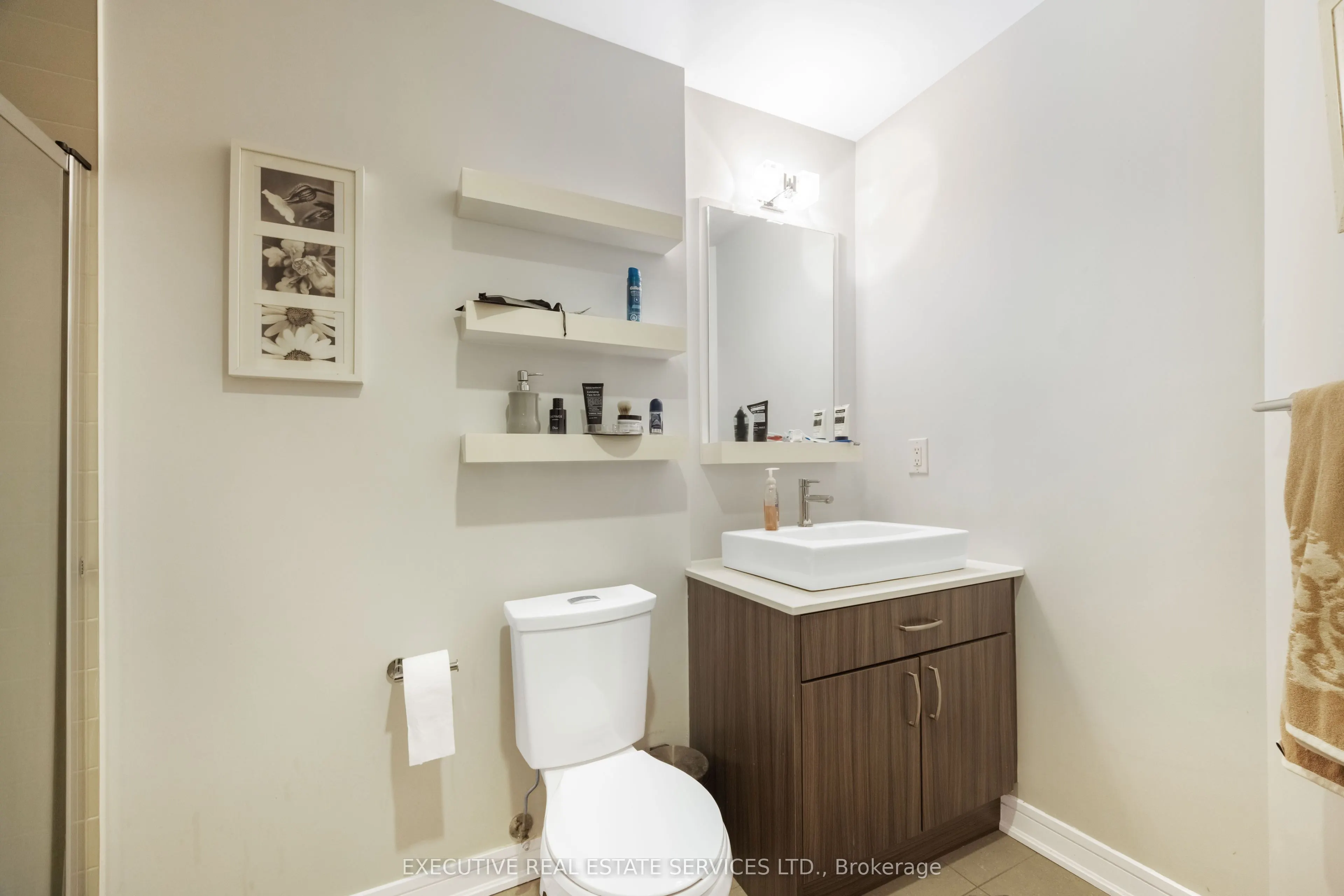 9191 Yonge Street SW, ##608