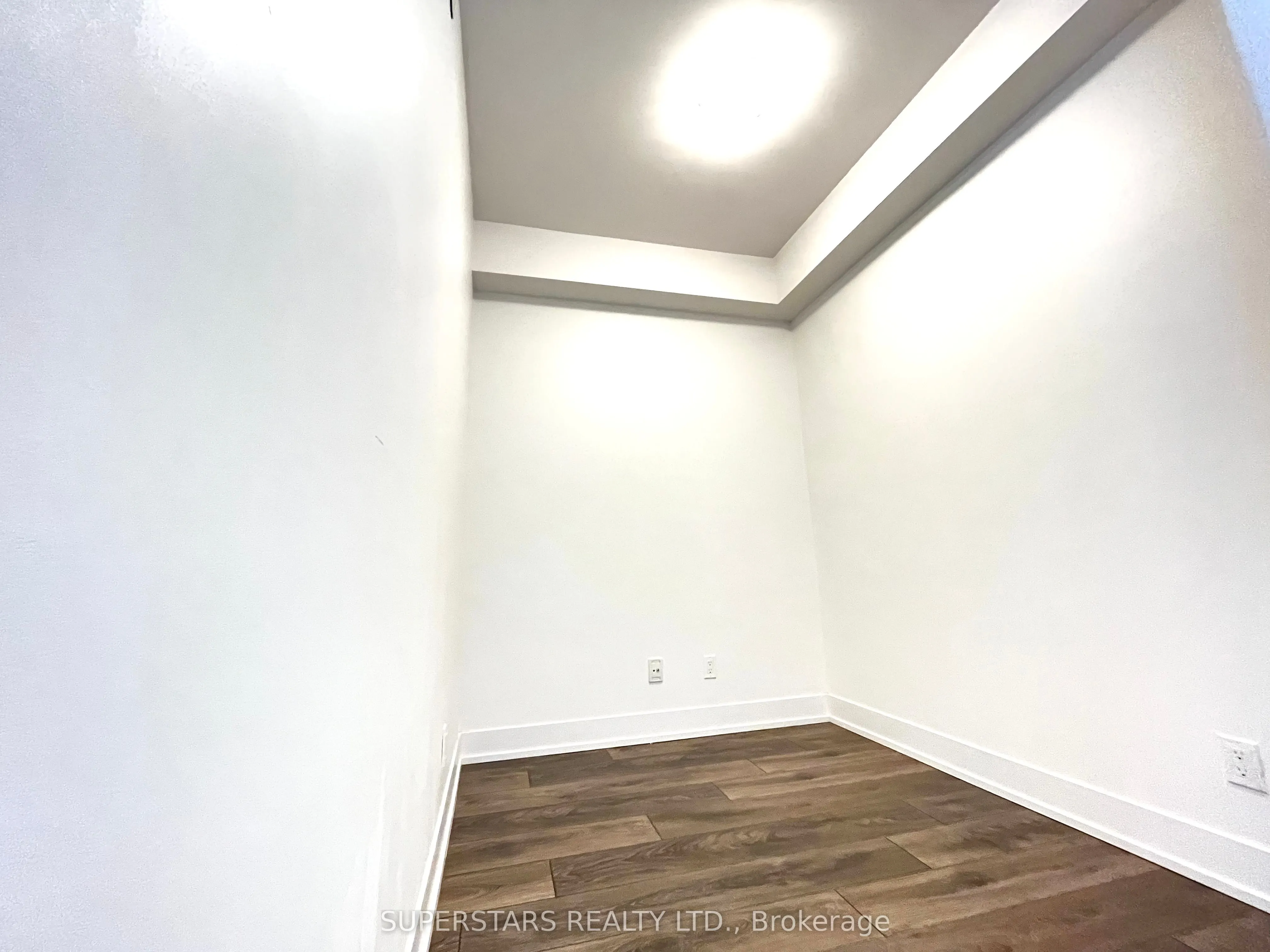 9471 Yonge Street, #1608