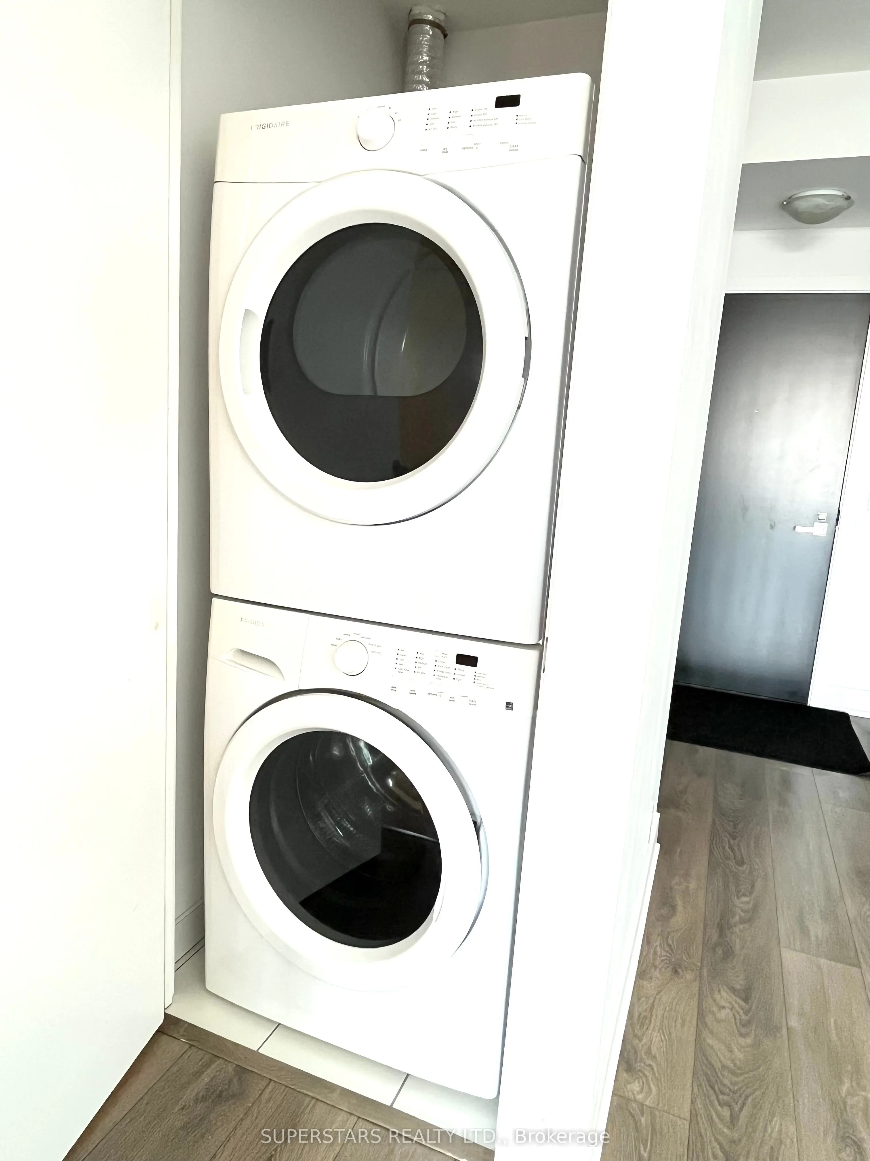 9471 Yonge Street, #1608