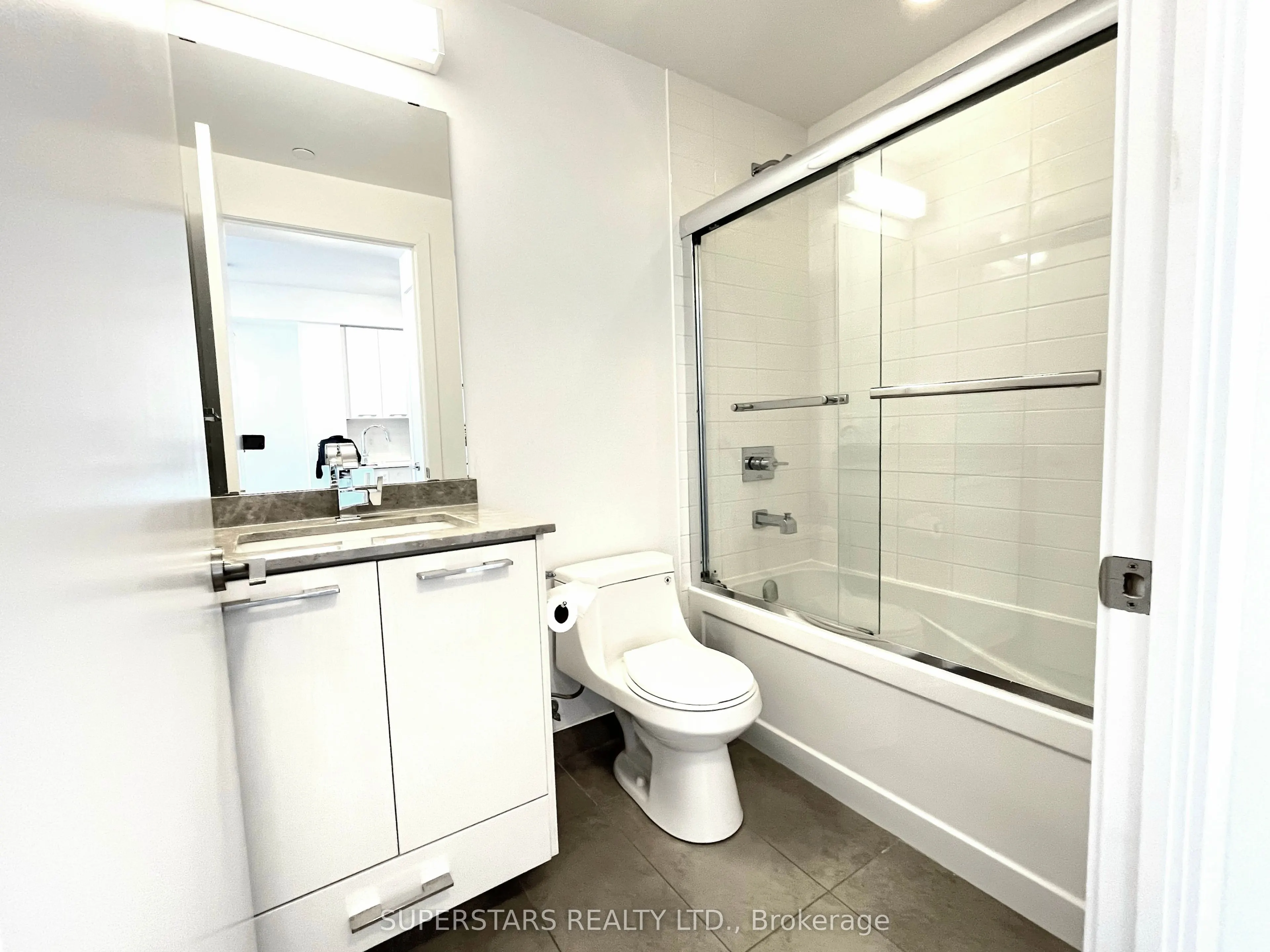 9471 Yonge Street, #1608