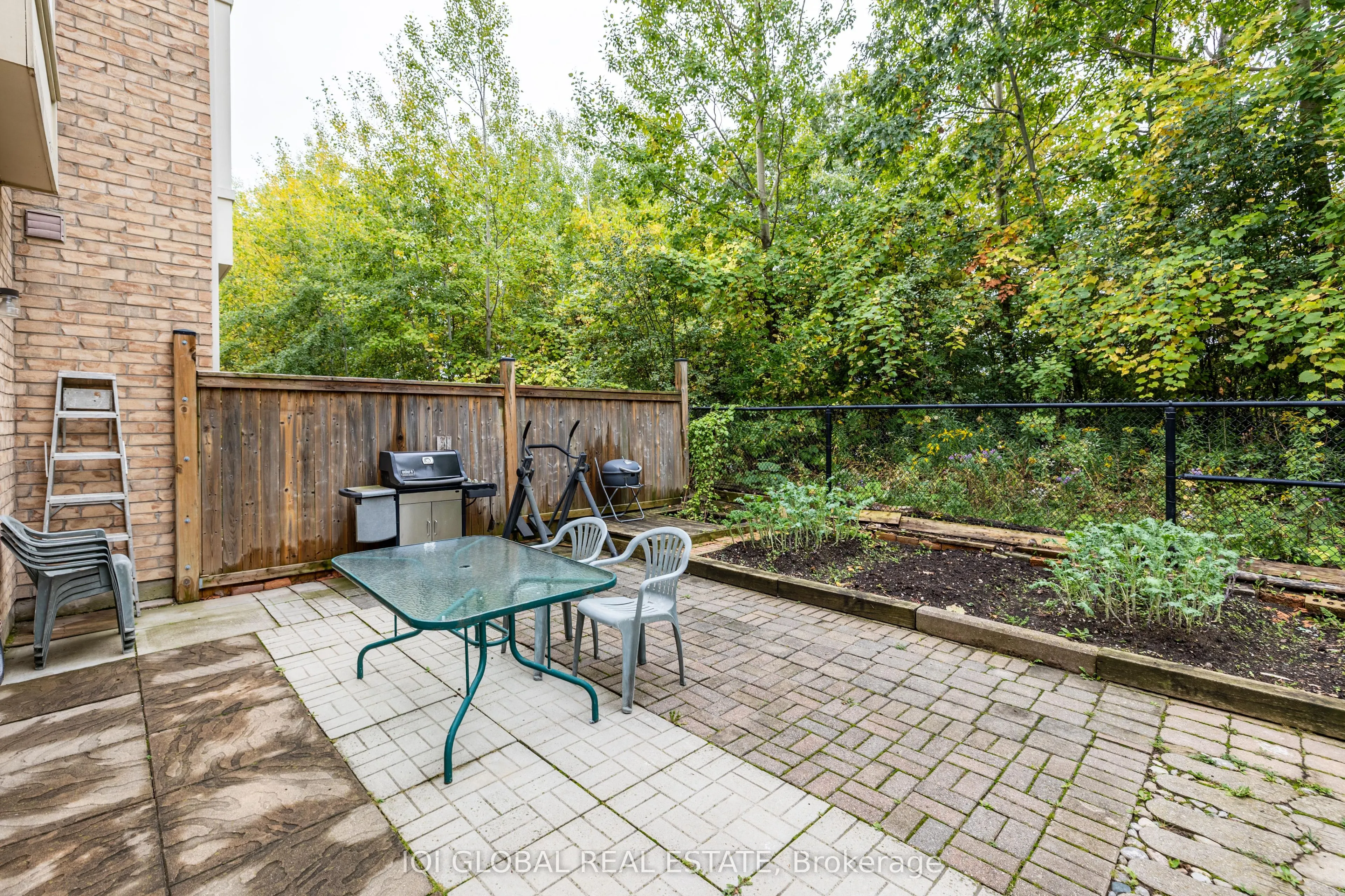 15 Old Colony Road, #51