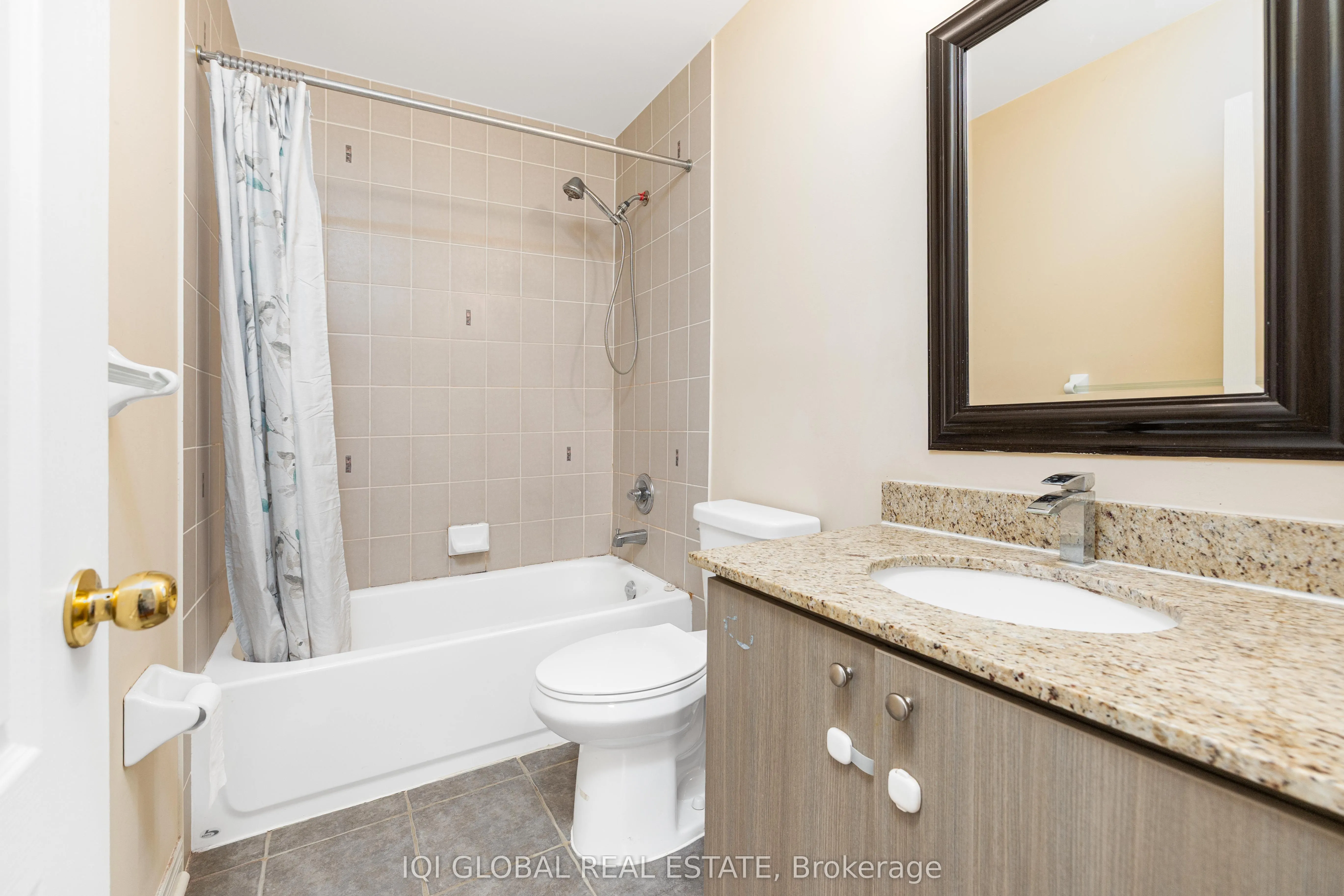 15 Old Colony Road, #51
