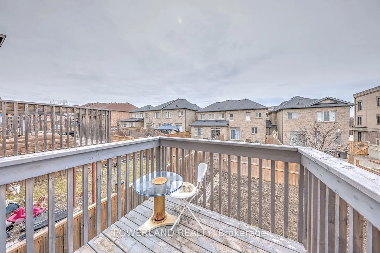 23 Cherna Avenue S