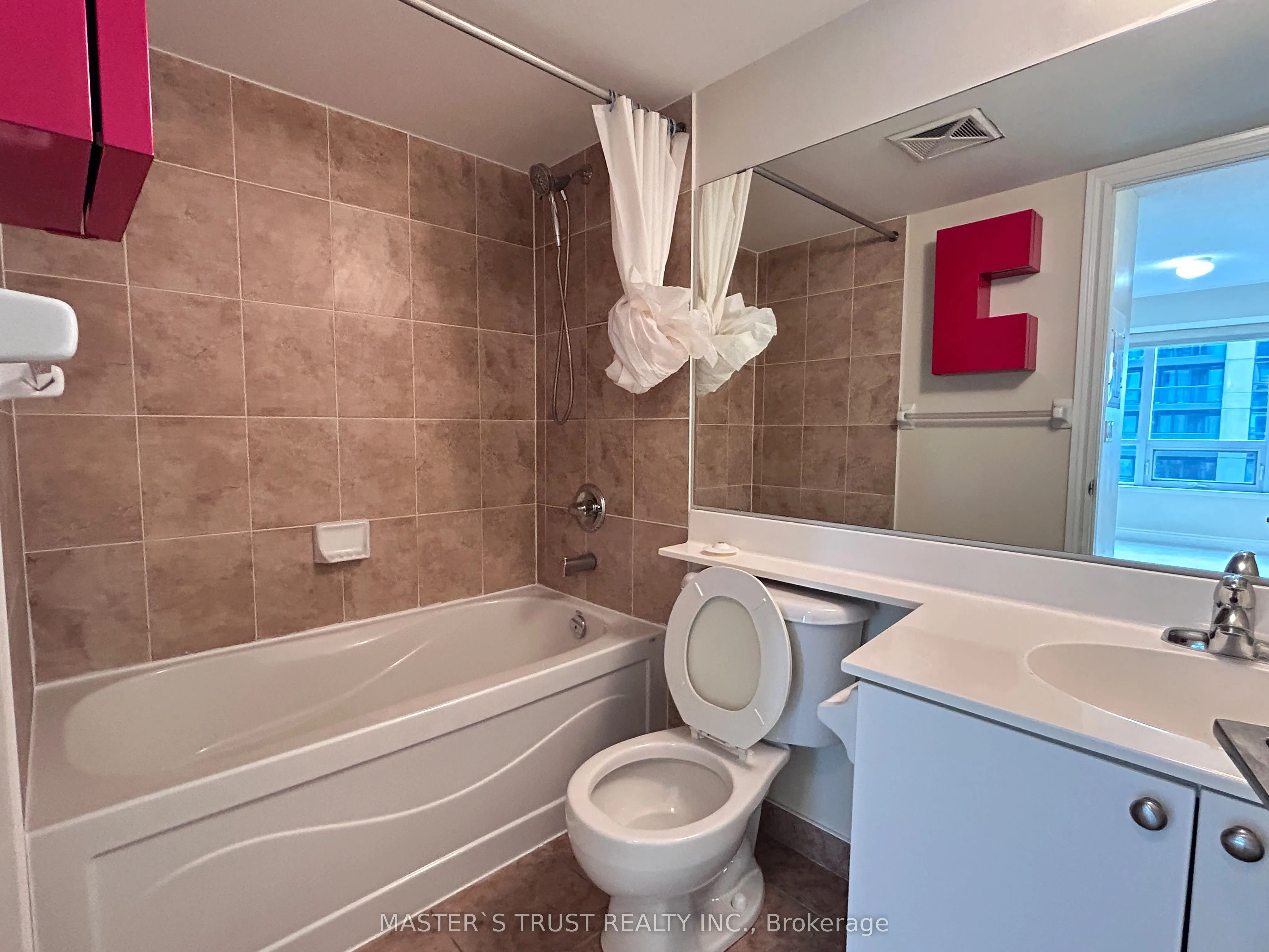 32 Clegg Road, #516