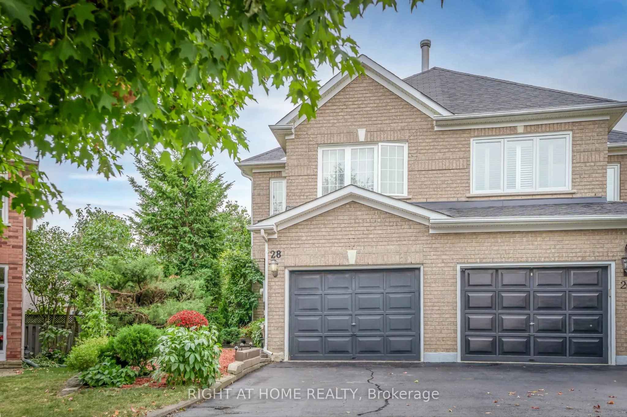 28 Foxtail Ridge