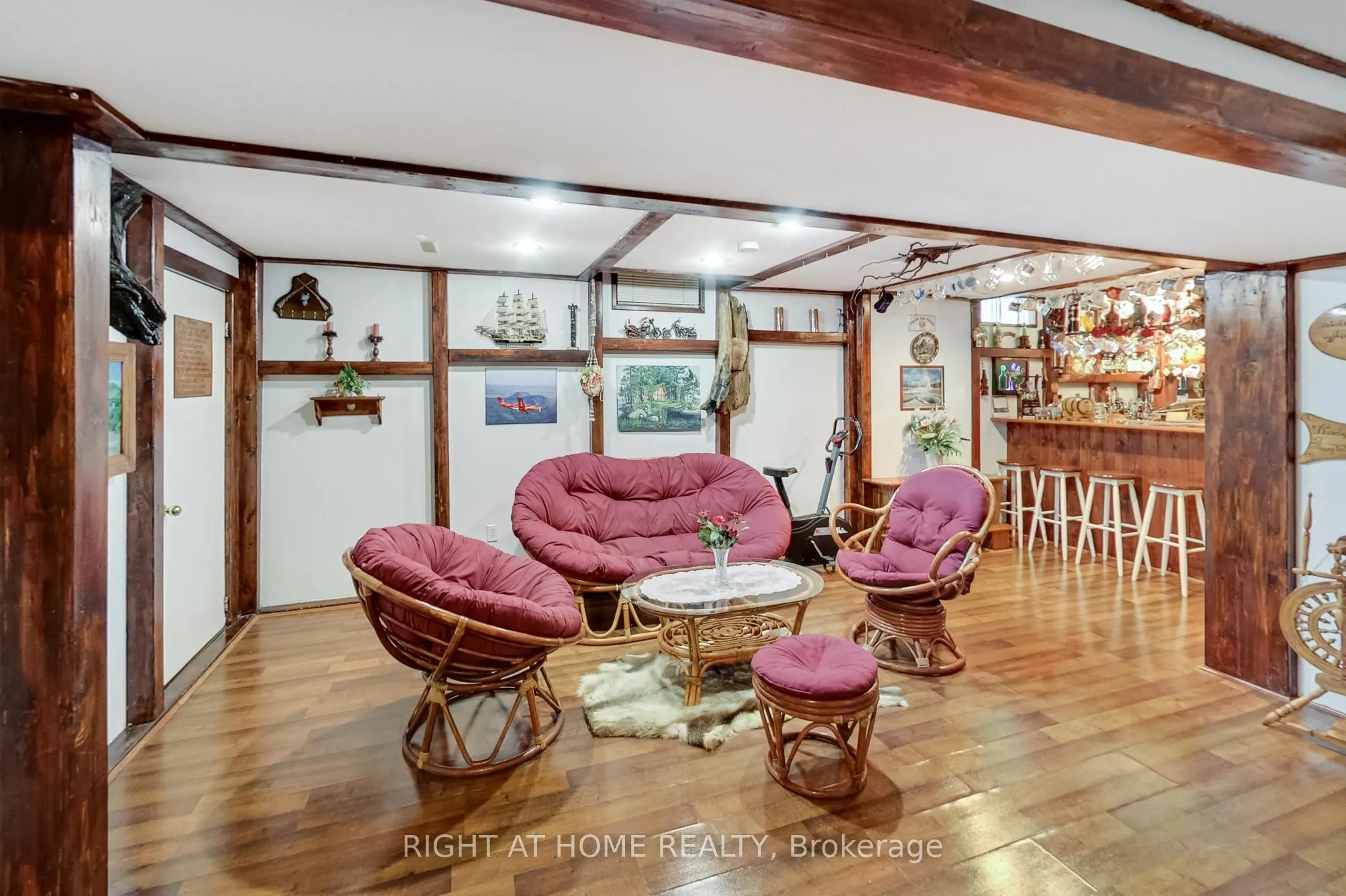 28 Foxtail Ridge