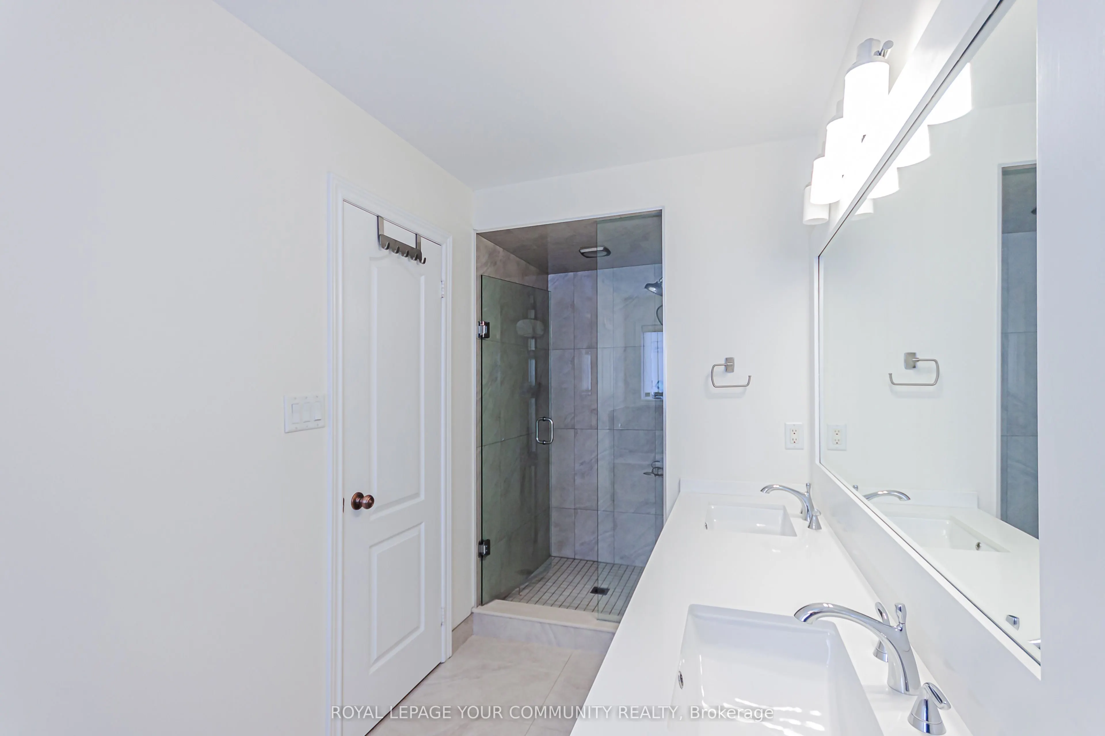 32 Black Maple Crescent