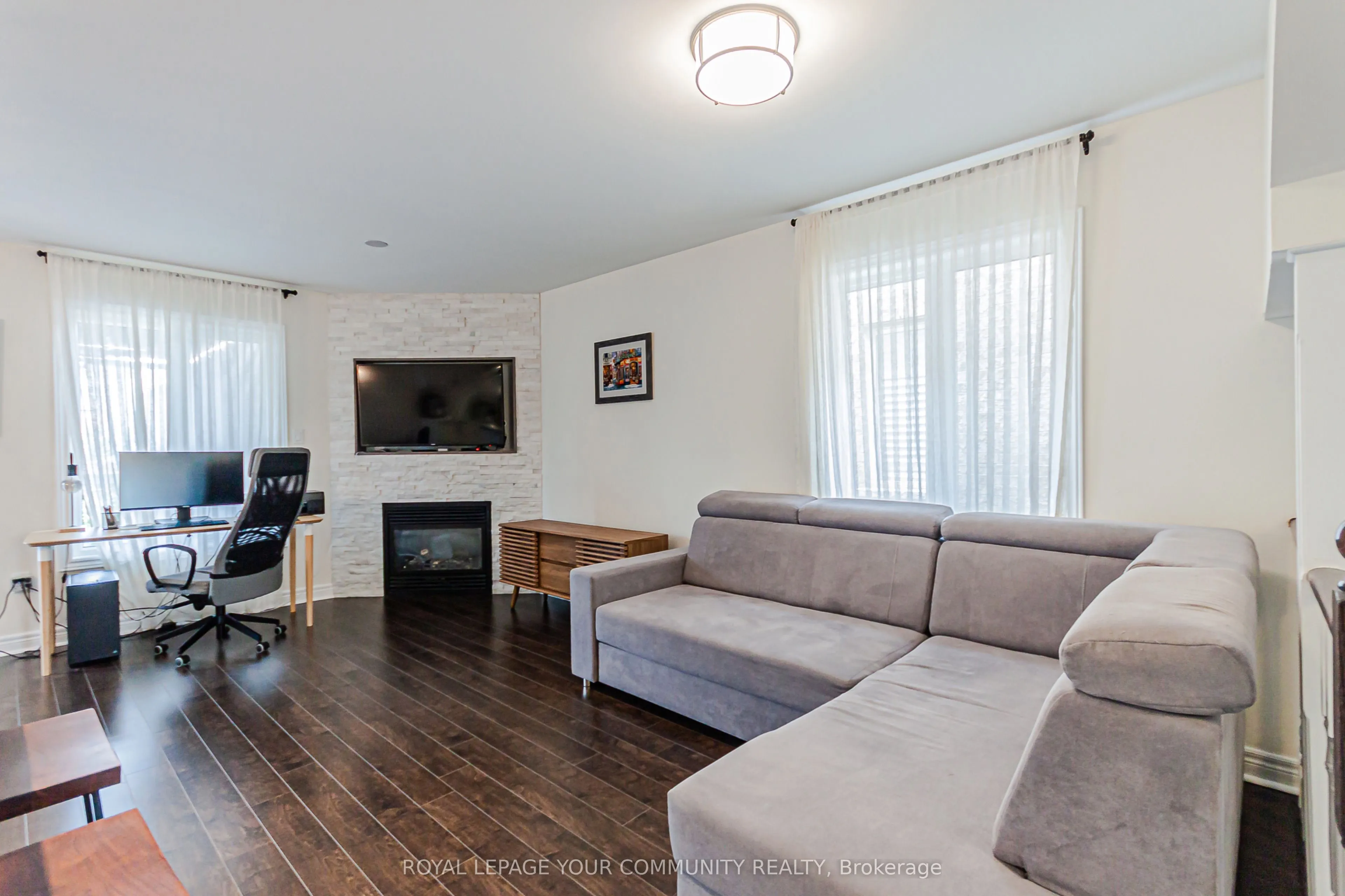 32 Black Maple Crescent
