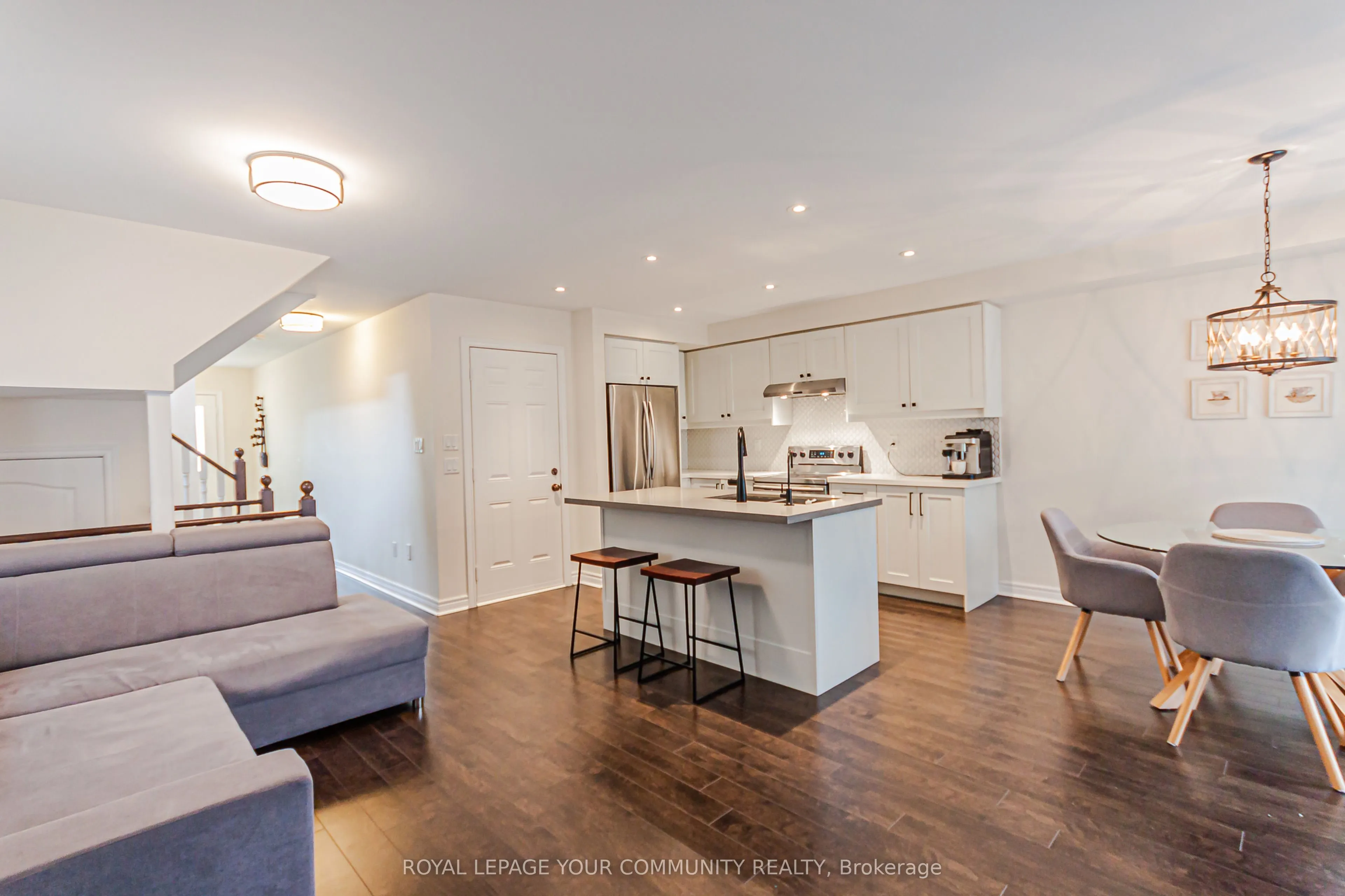 32 Black Maple Crescent