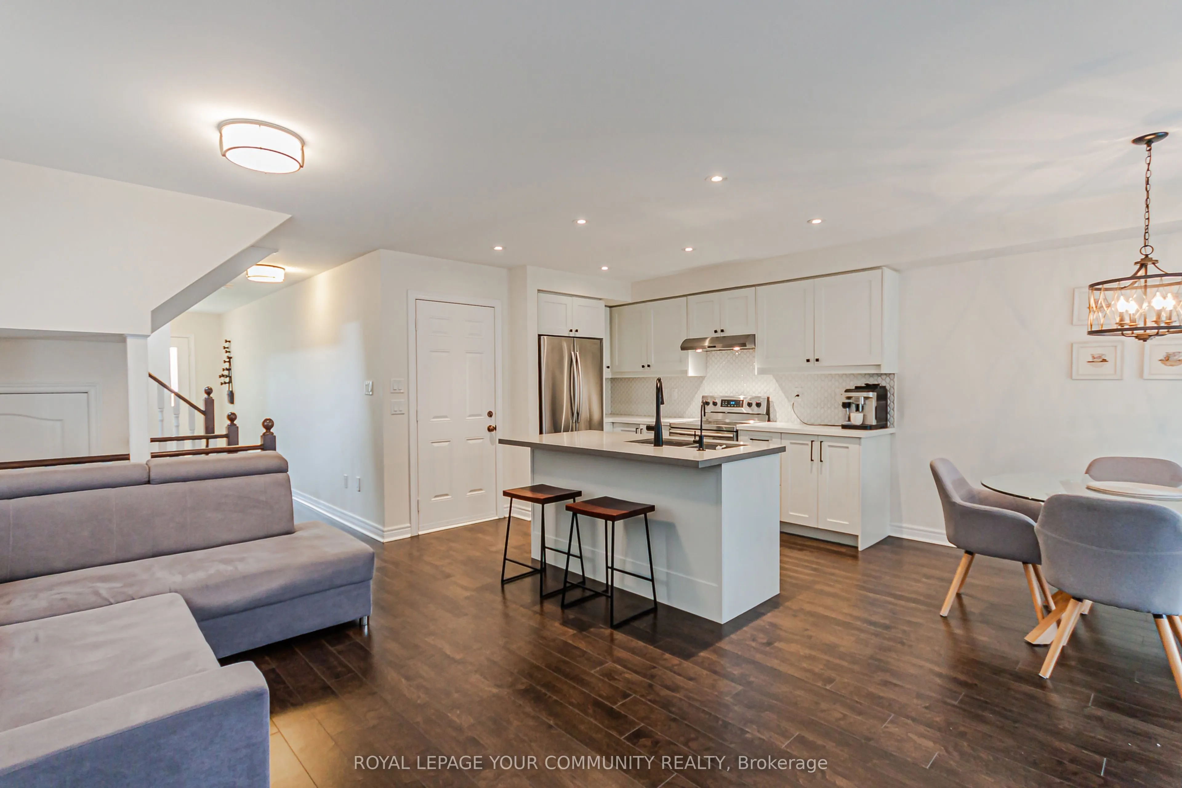 32 Black Maple Crescent