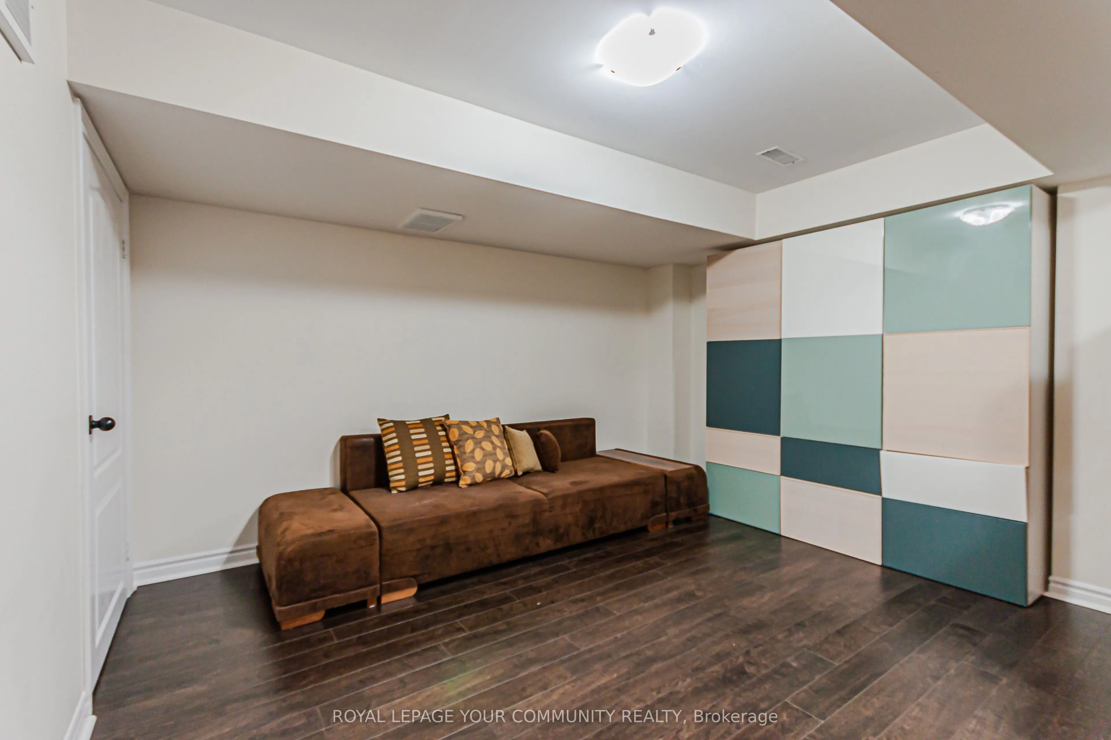 32 Black Maple Crescent