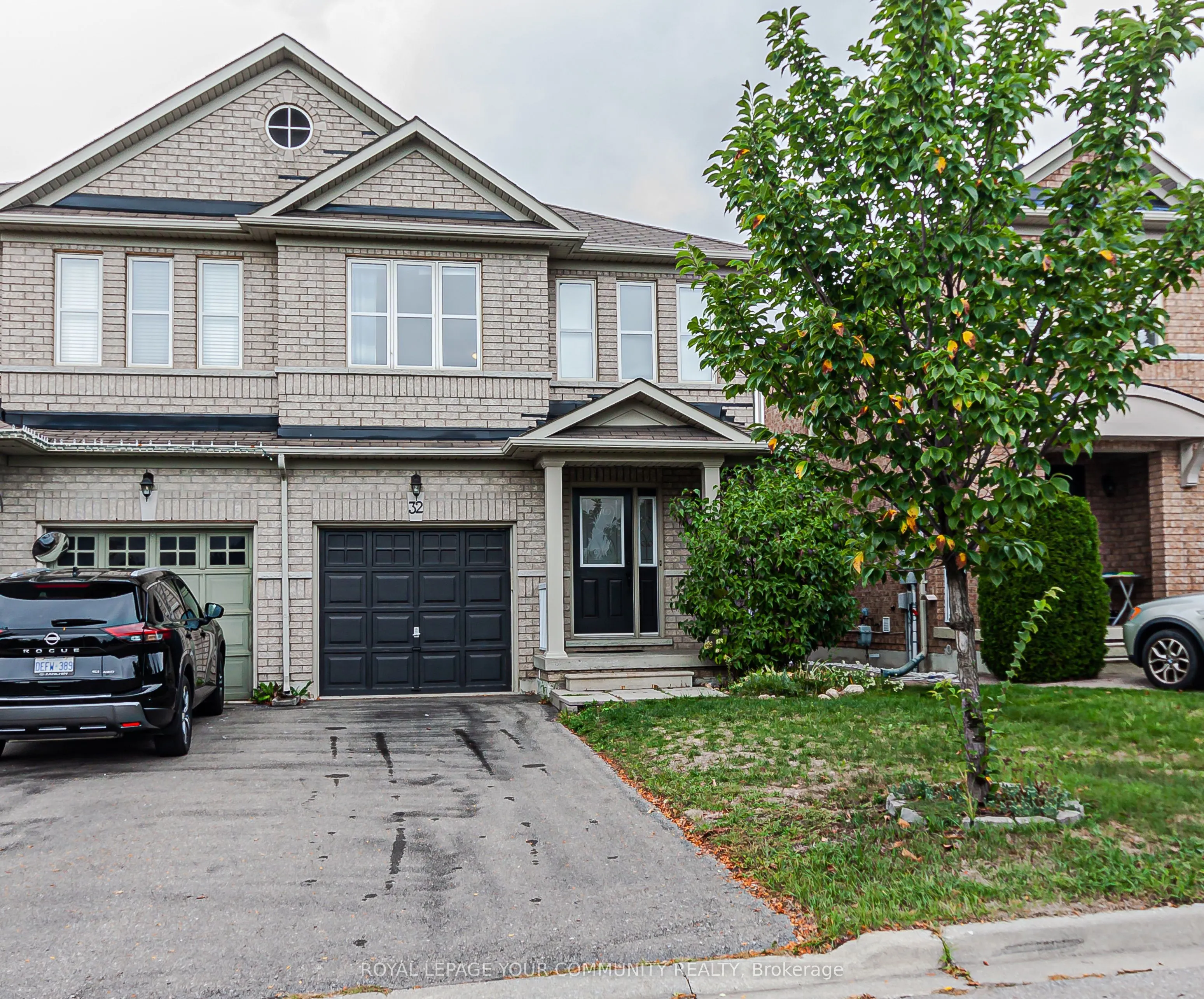 32 Black Maple Crescent