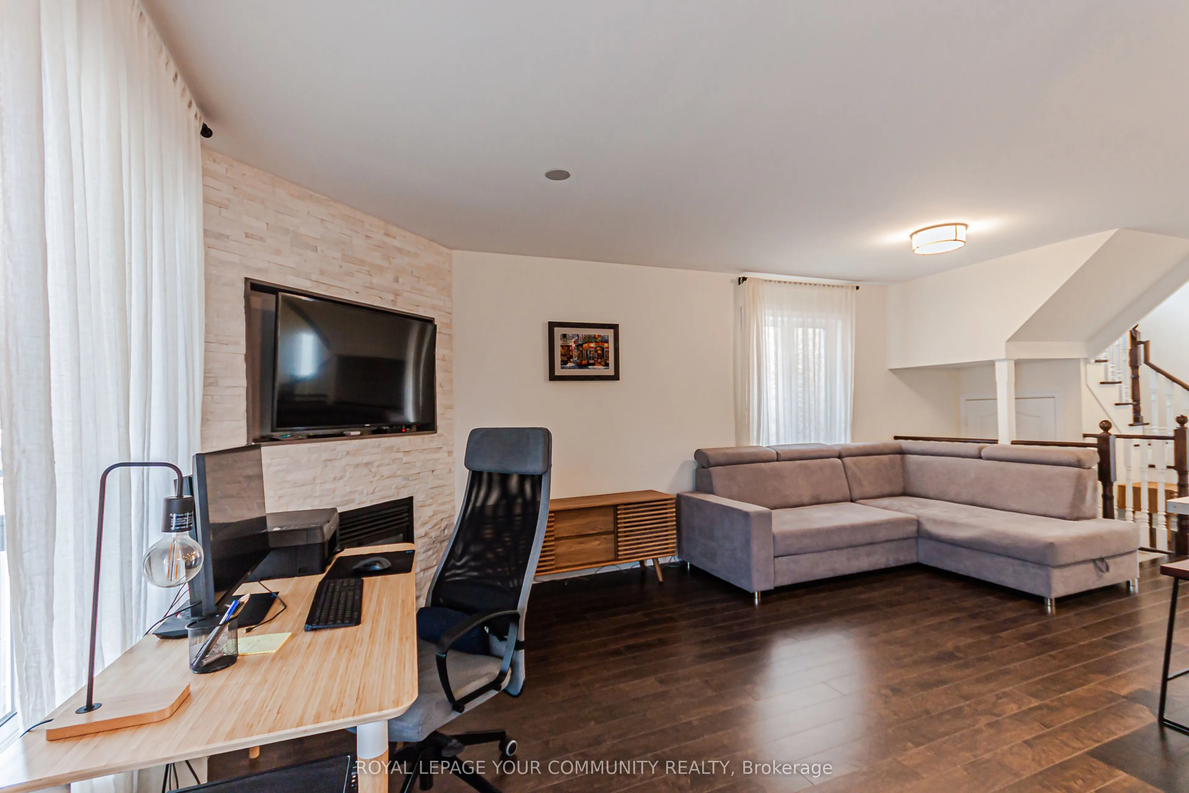 32 Black Maple Crescent