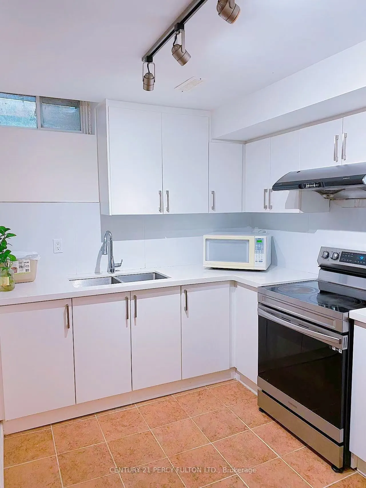 25 Trothen Circle, #Basement