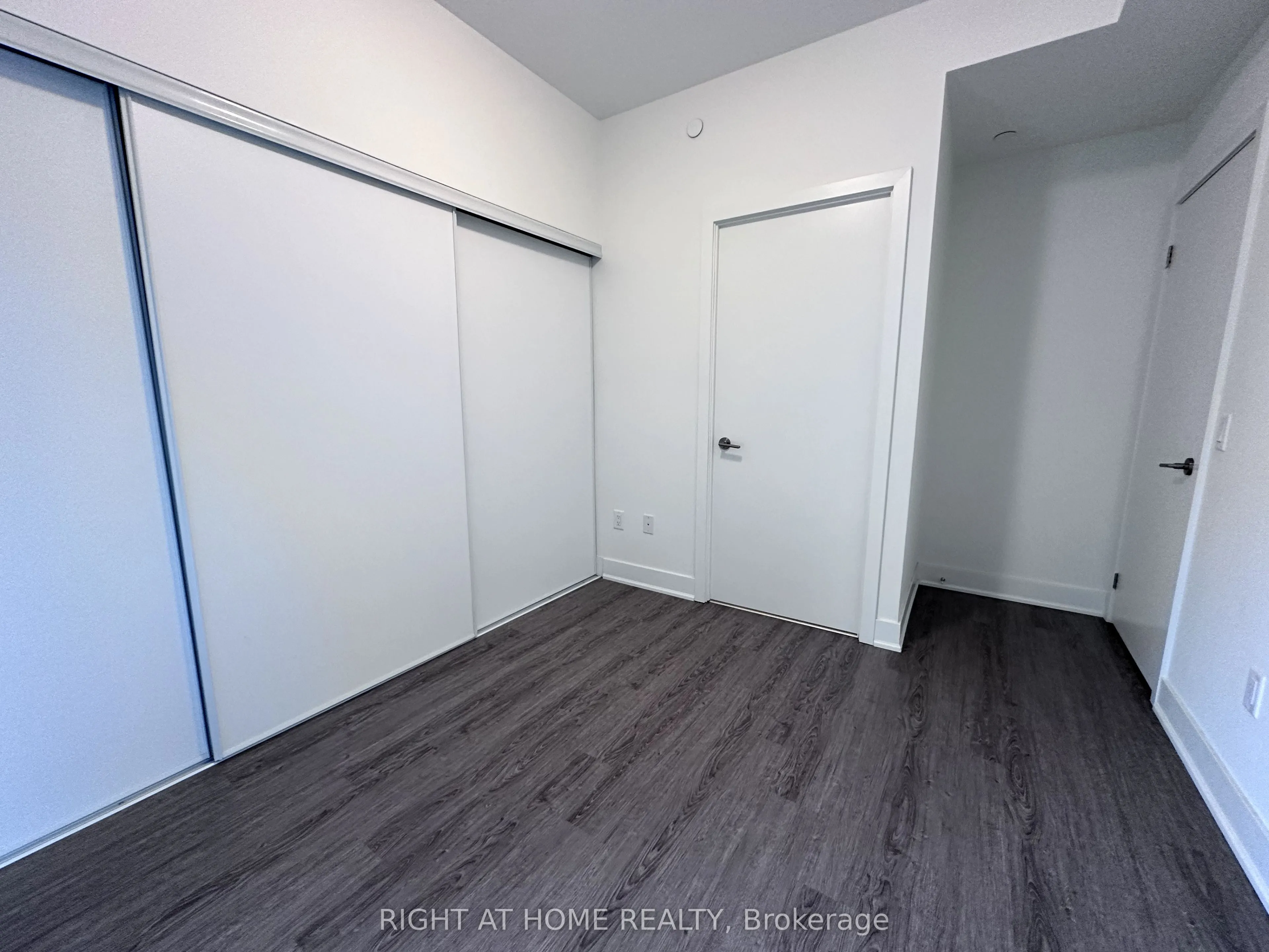 185 Deerfield Road, #422