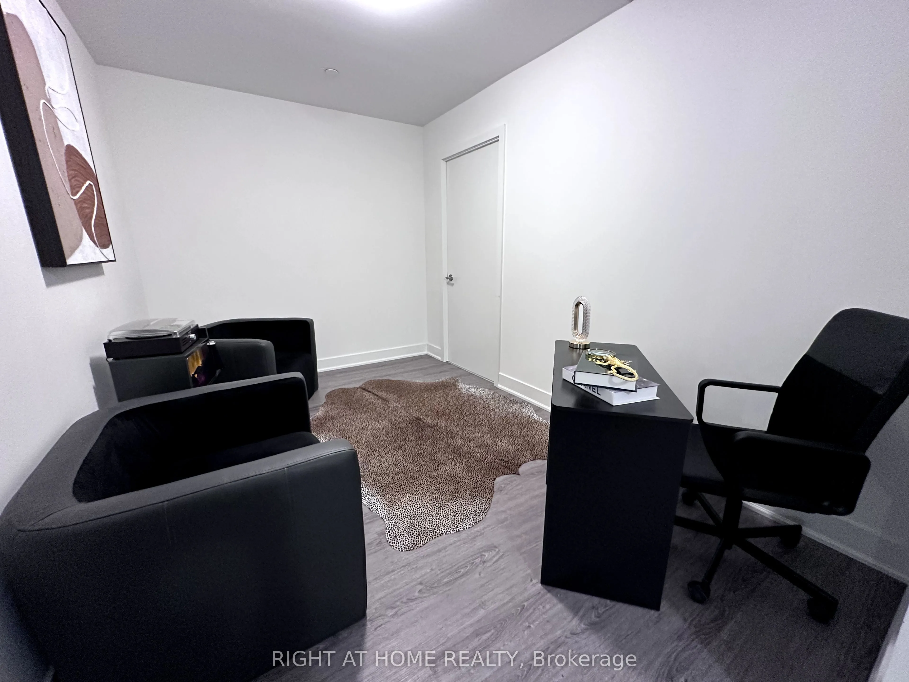 185 Deerfield Road, #422