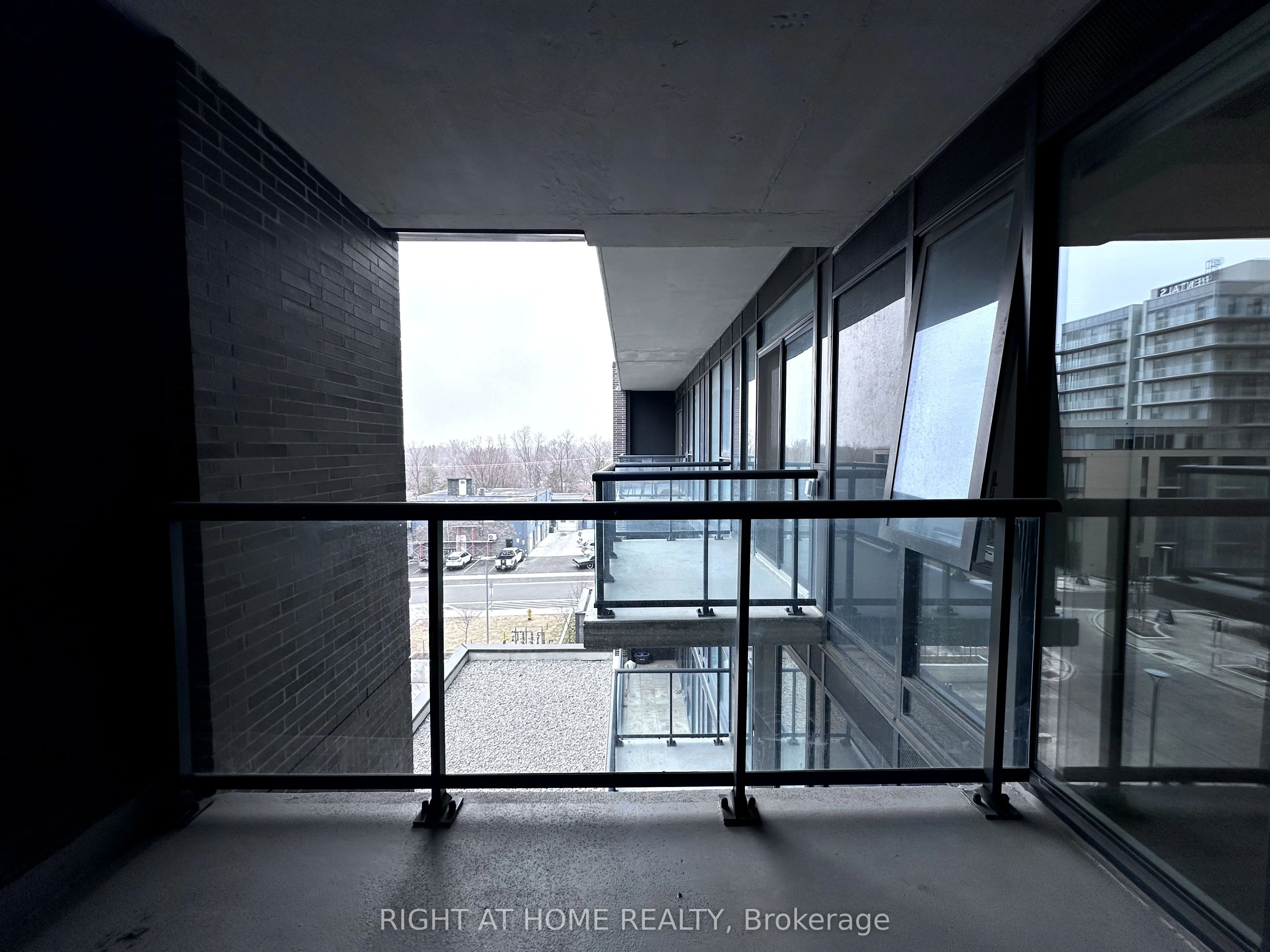 185 Deerfield Road, #422