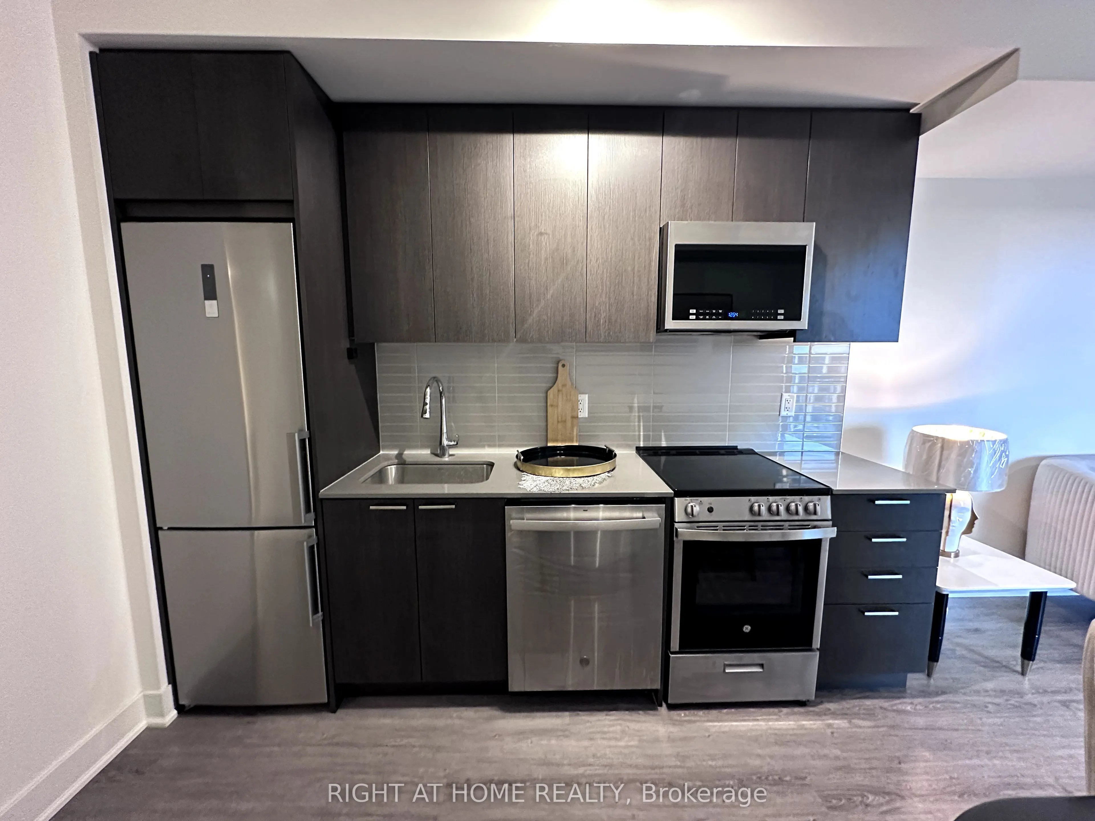 185 Deerfield Road, #422