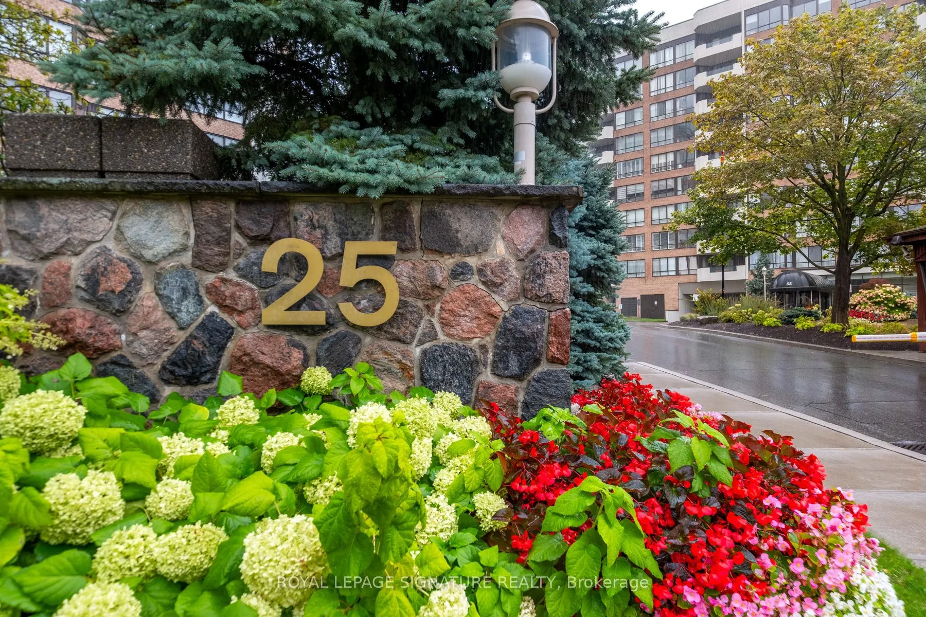 25 Austin Drive, #422