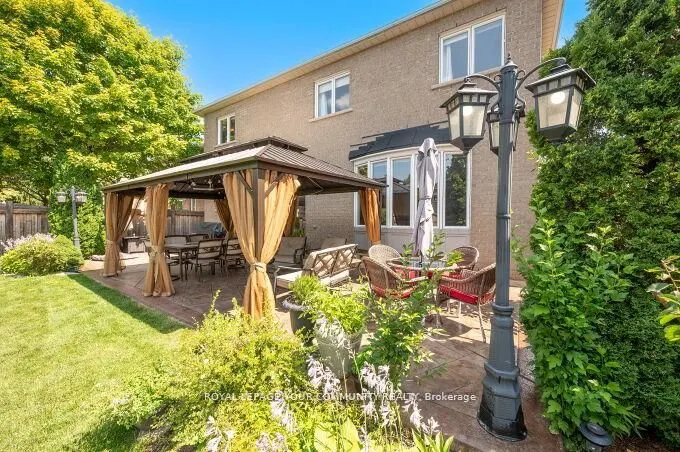 40 Barberry Crescent