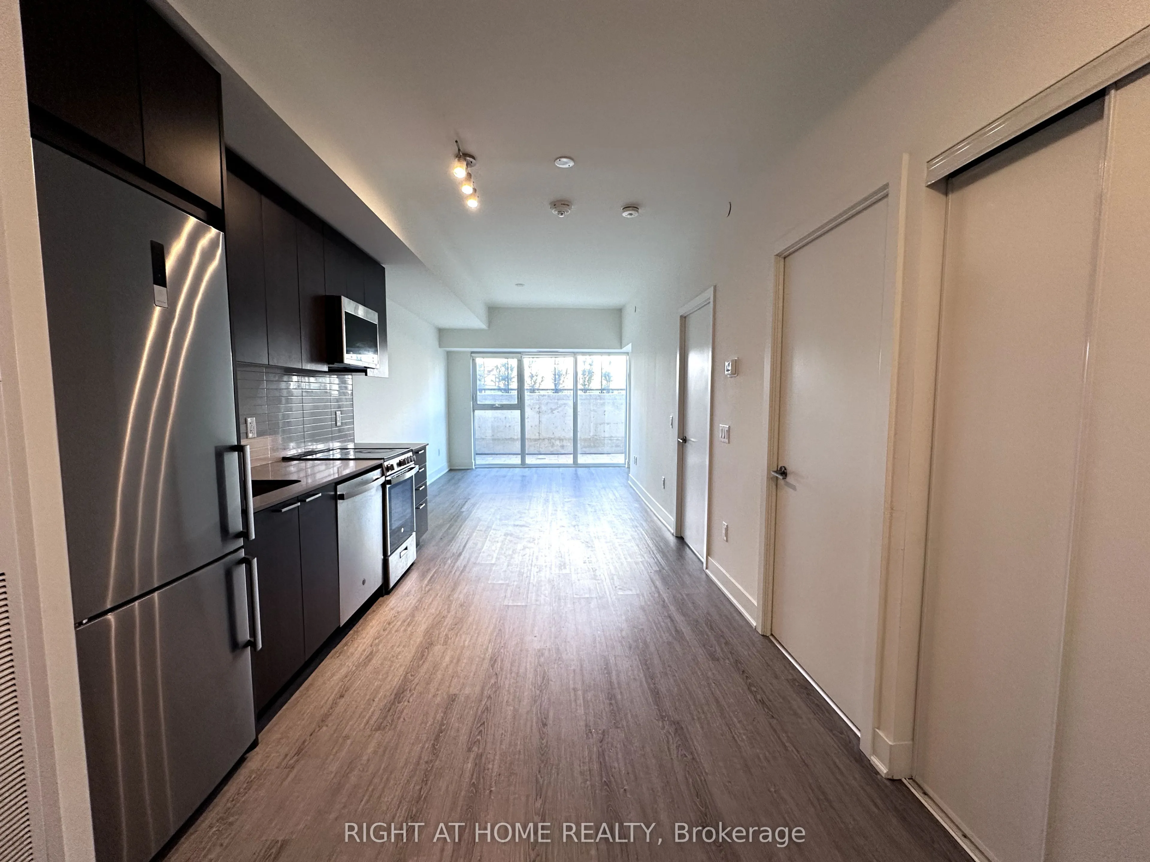 185 Deerfield Road, #015