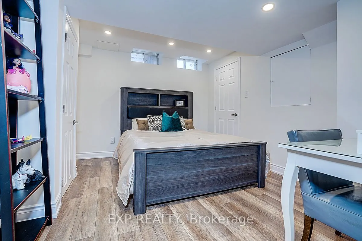 35 Luxton Avenue
