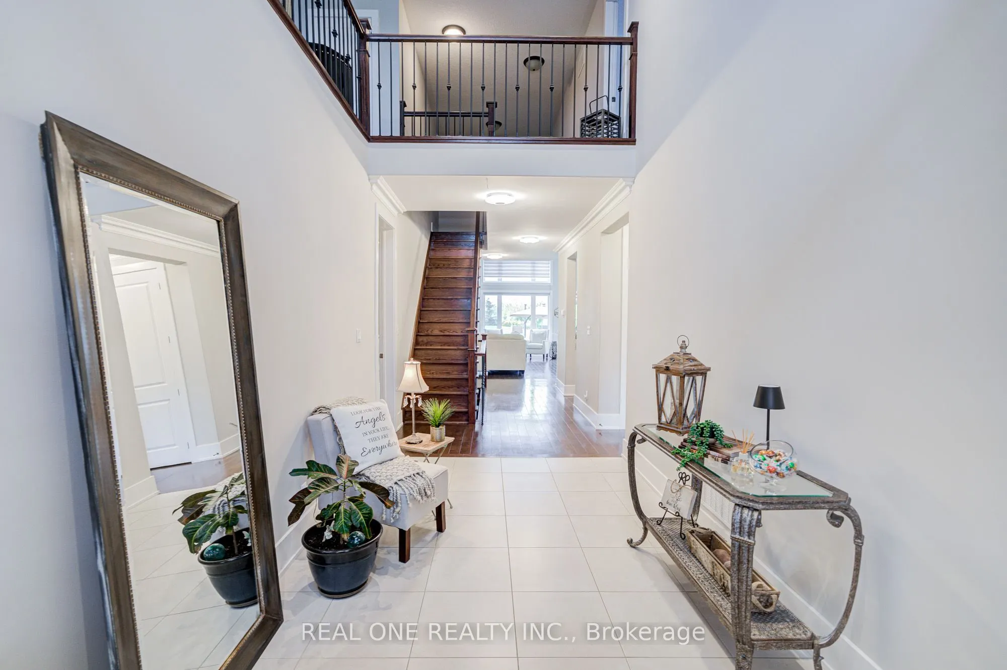 295 Sunnybrae Avenue