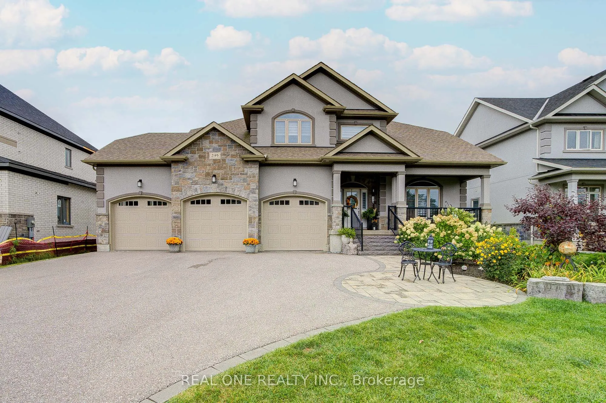 295 Sunnybrae Avenue