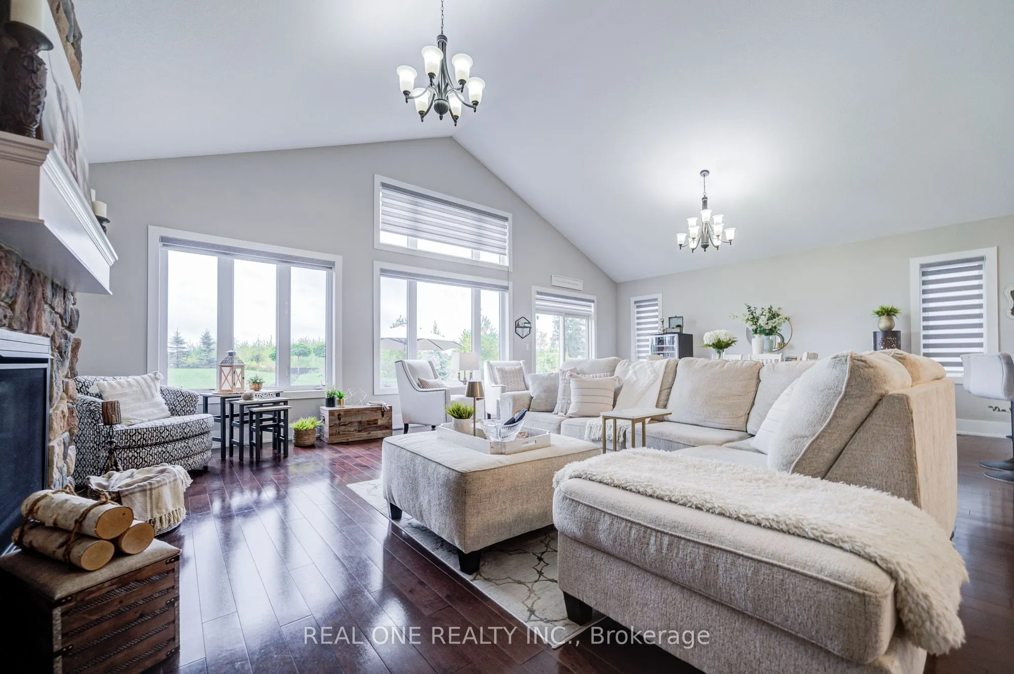 295 Sunnybrae Avenue