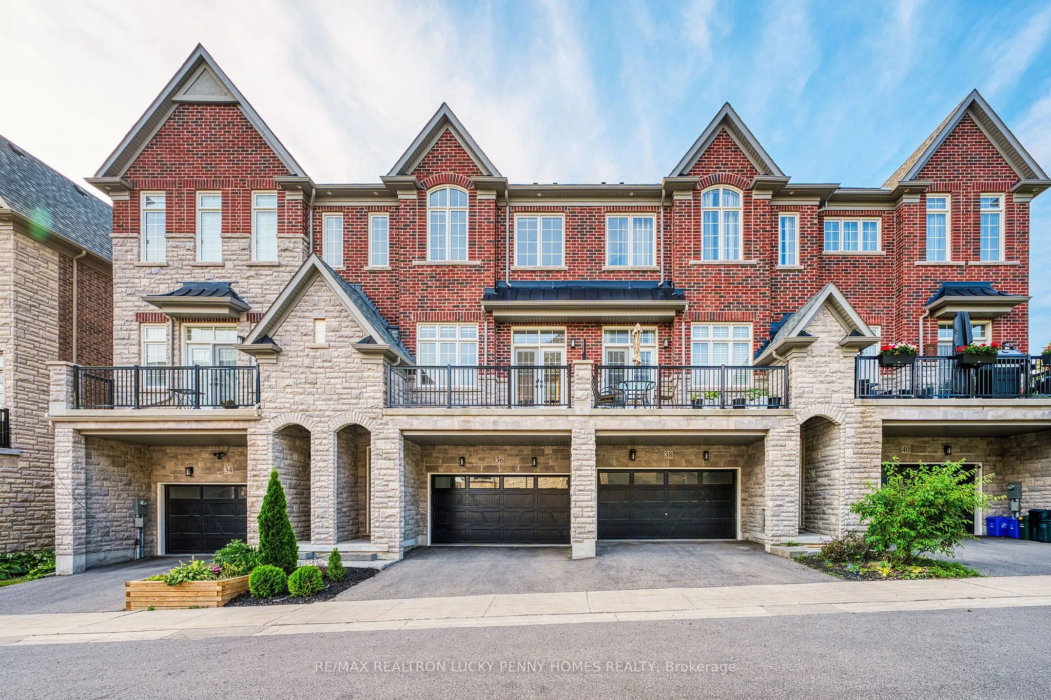 36 Creekvalley Lane