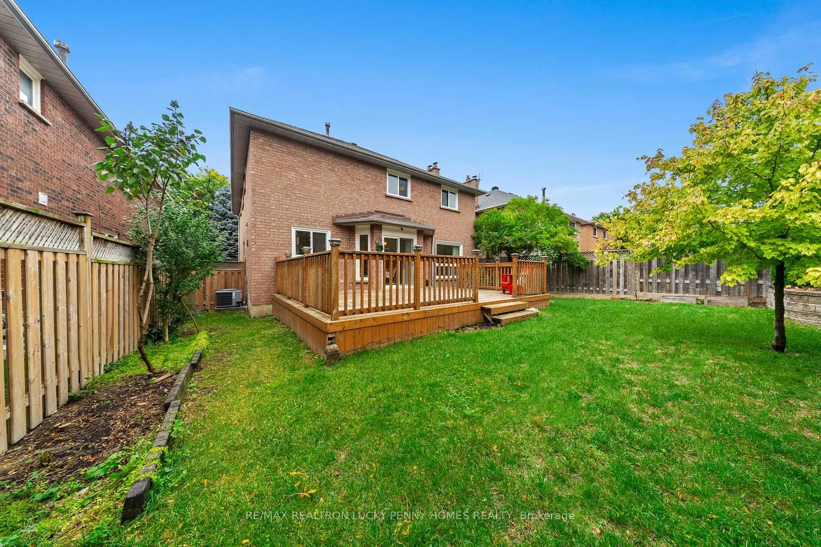 17 Buttonfield Road