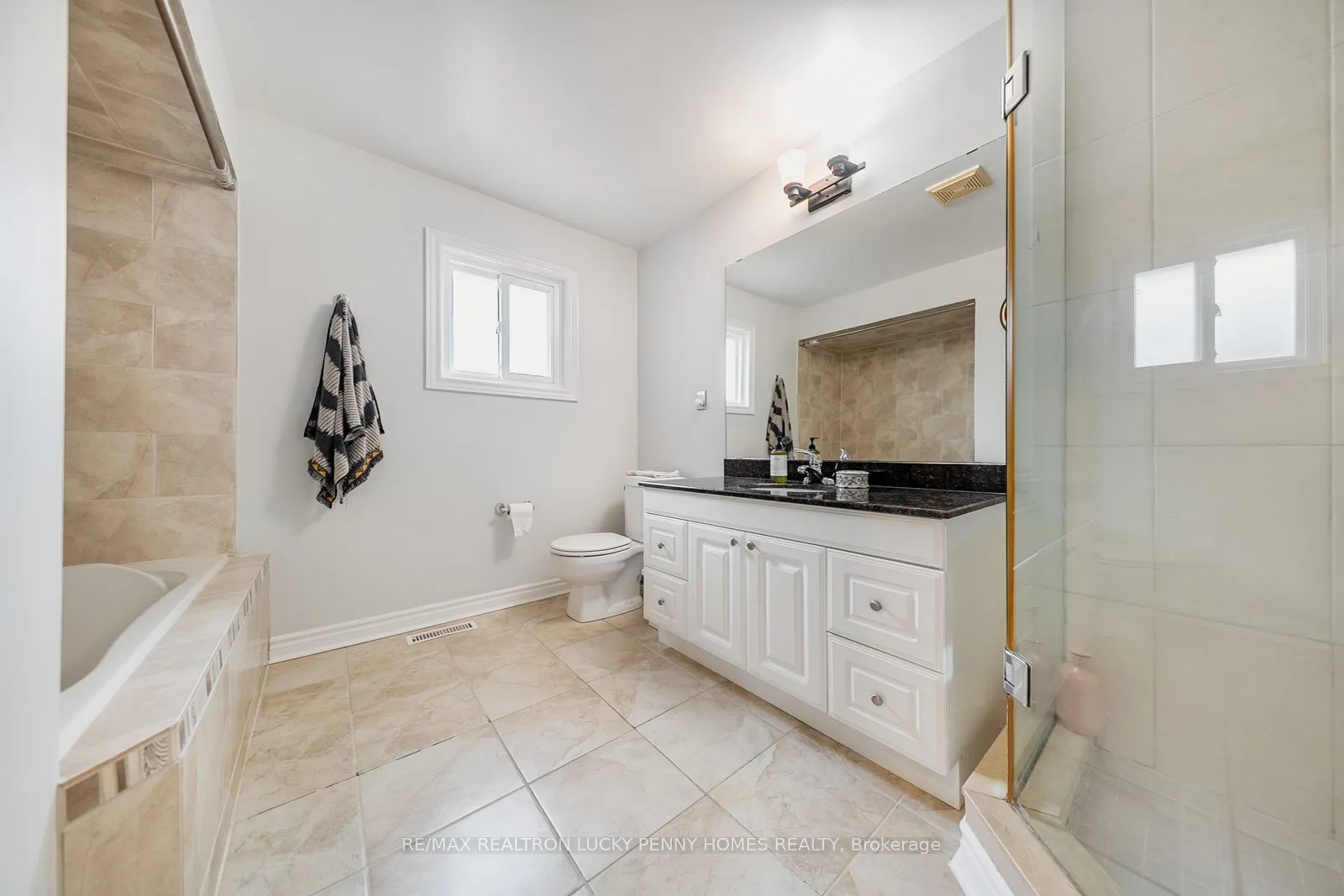 17 Buttonfield Road