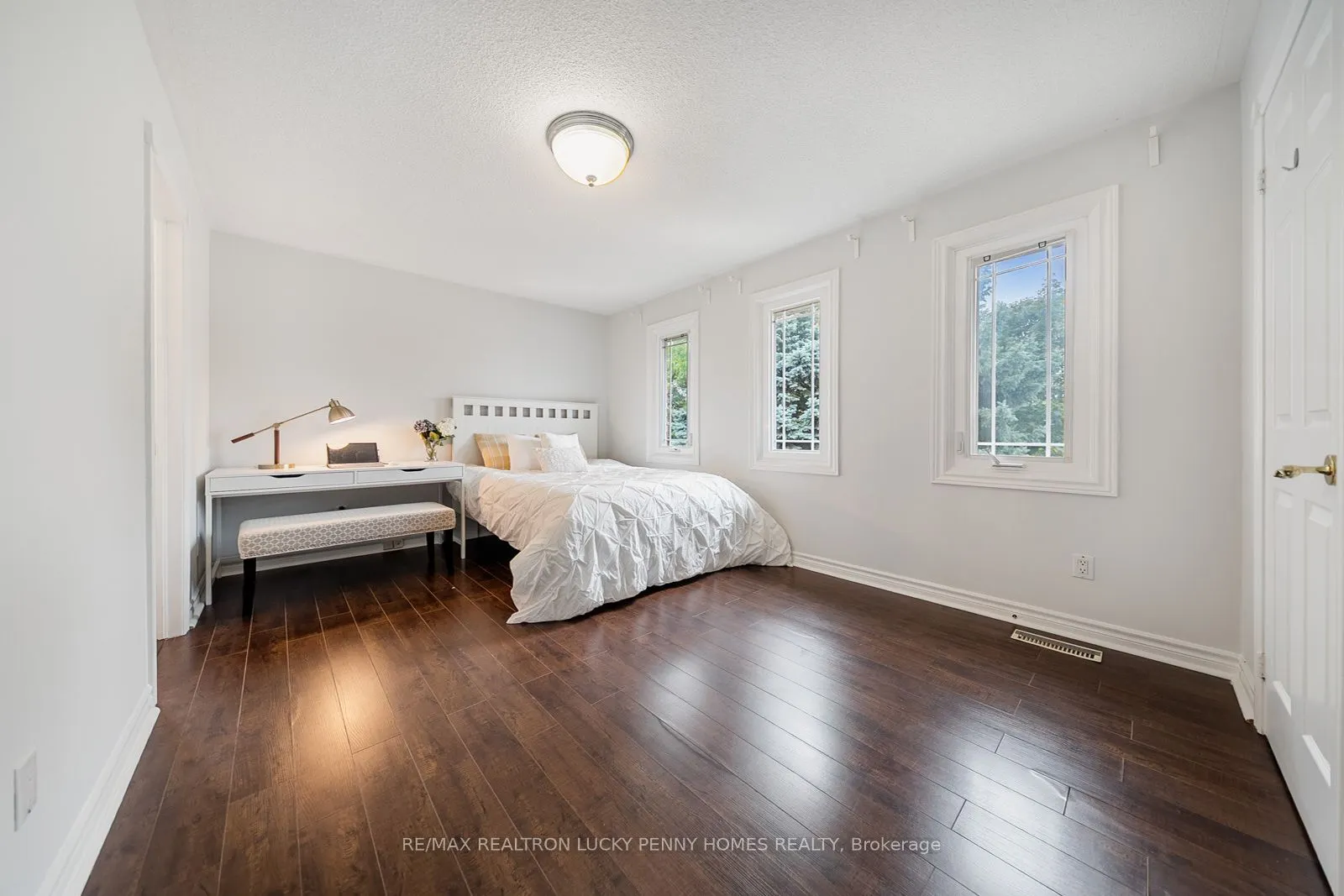 17 Buttonfield Road