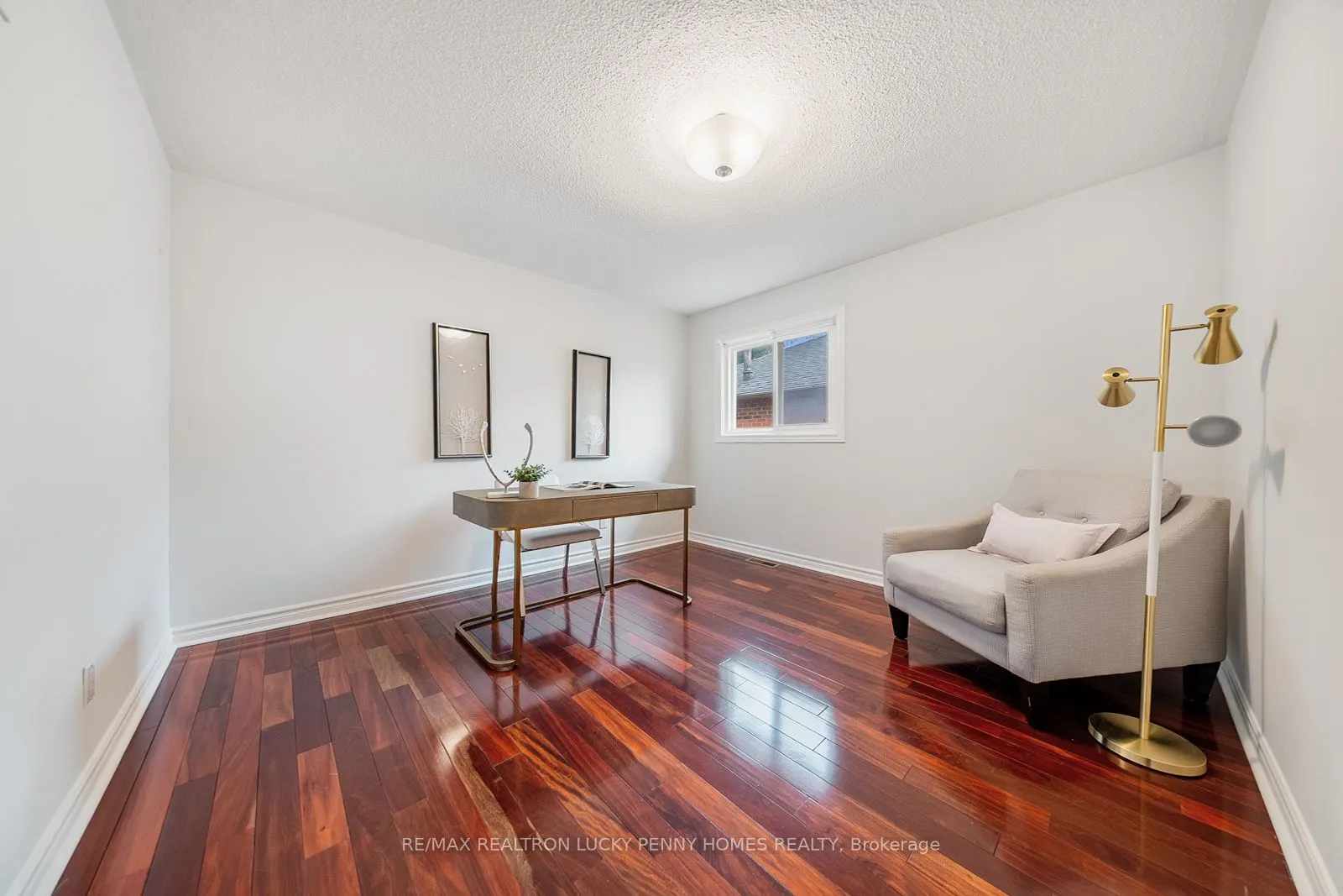 17 Buttonfield Road