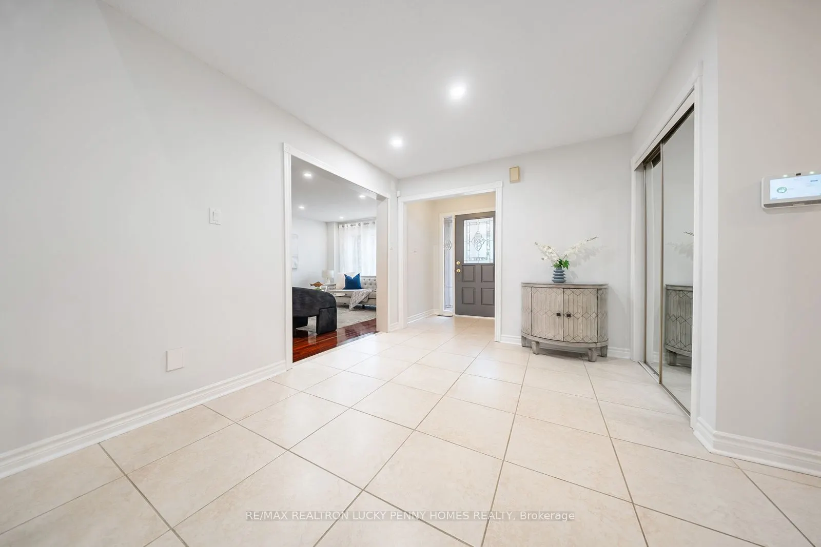 17 Buttonfield Road
