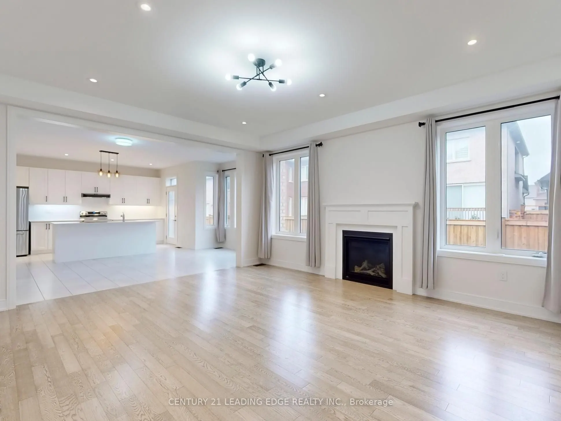 143 Kenneth Rogers Crescent