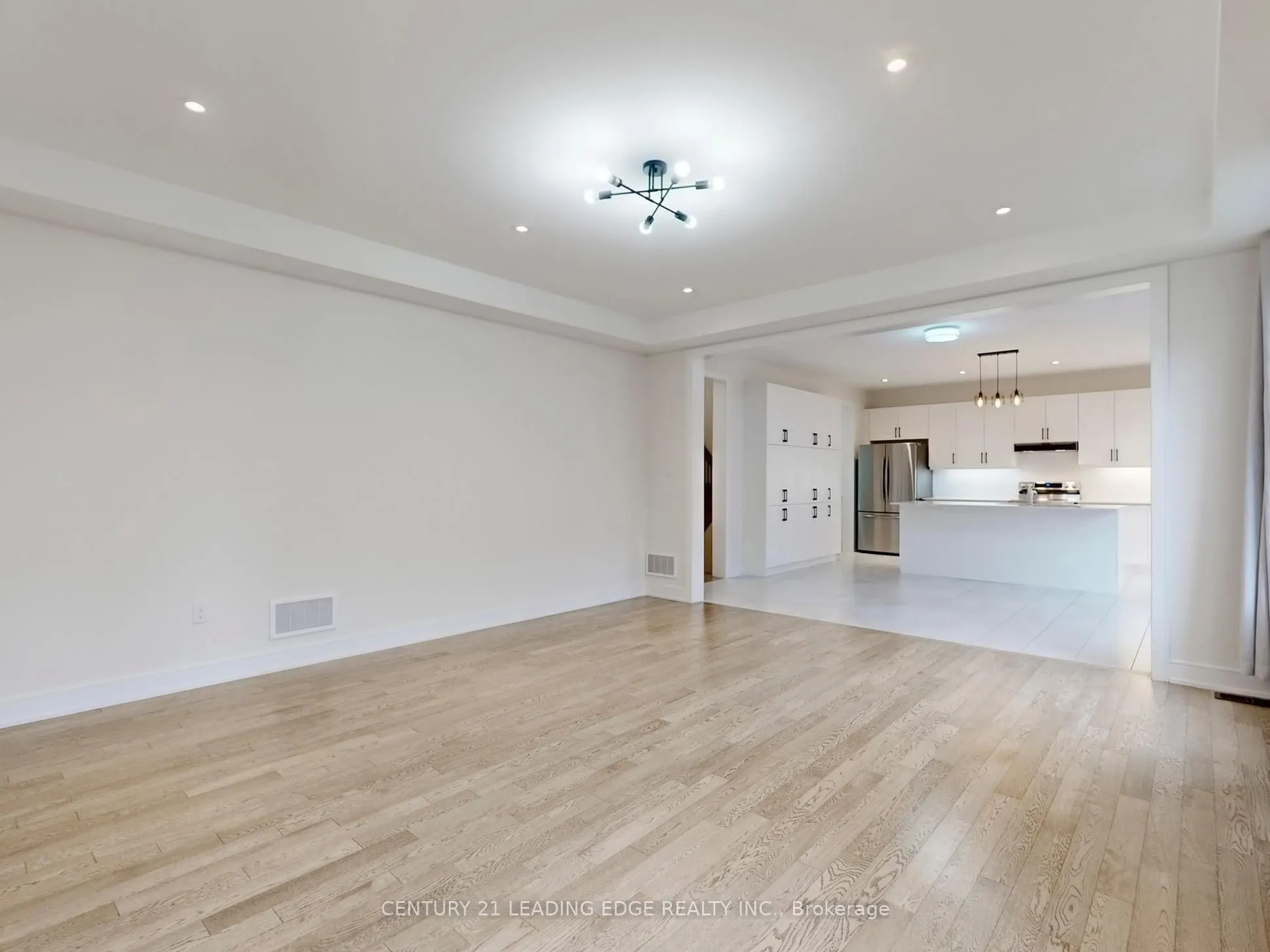 143 Kenneth Rogers Crescent