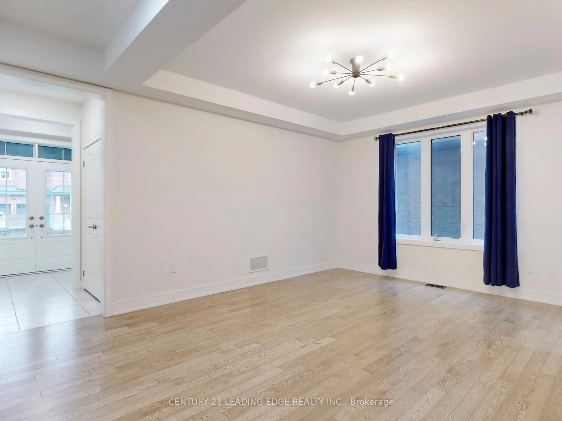 143 Kenneth Rogers Crescent