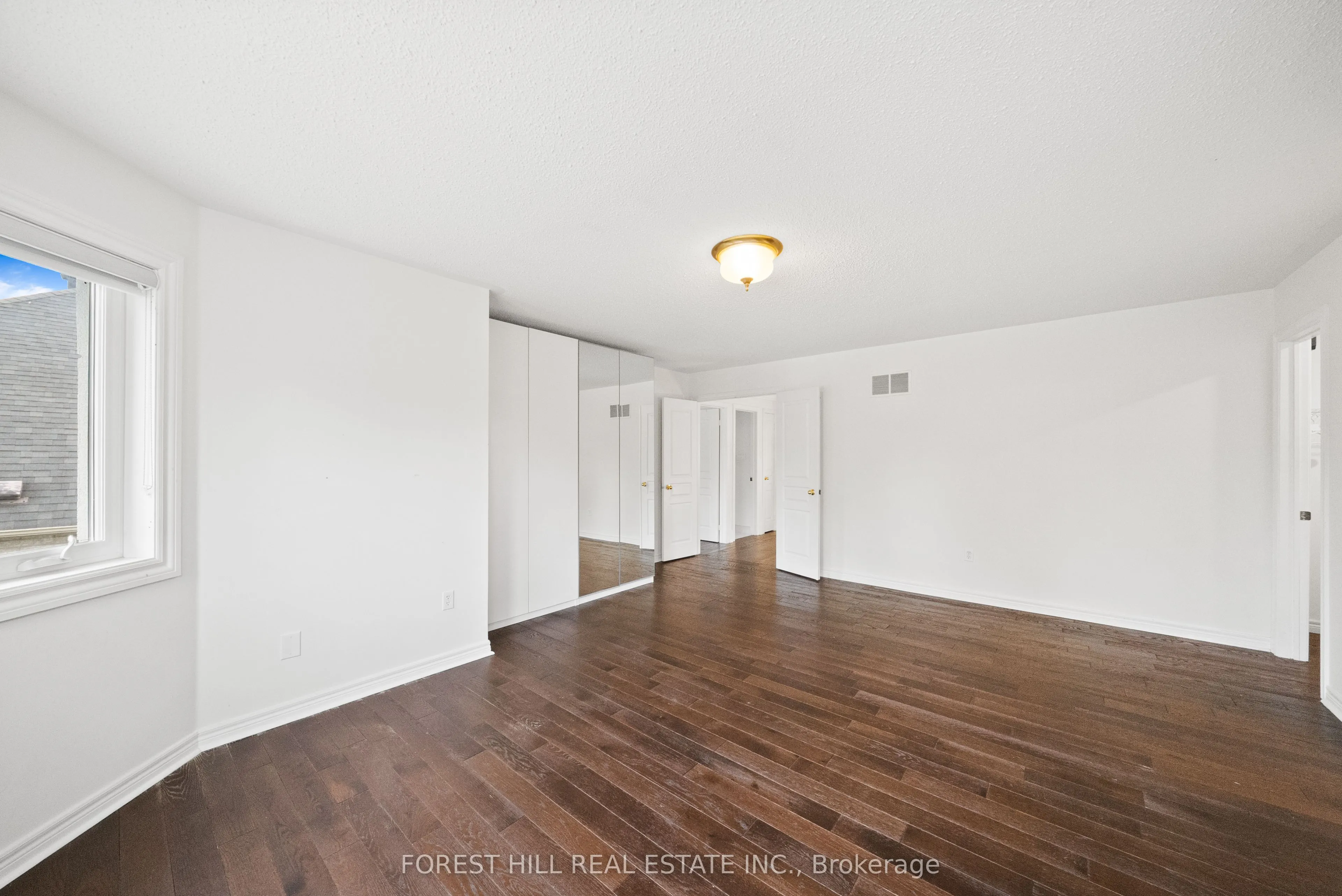 35 Benville Crescent