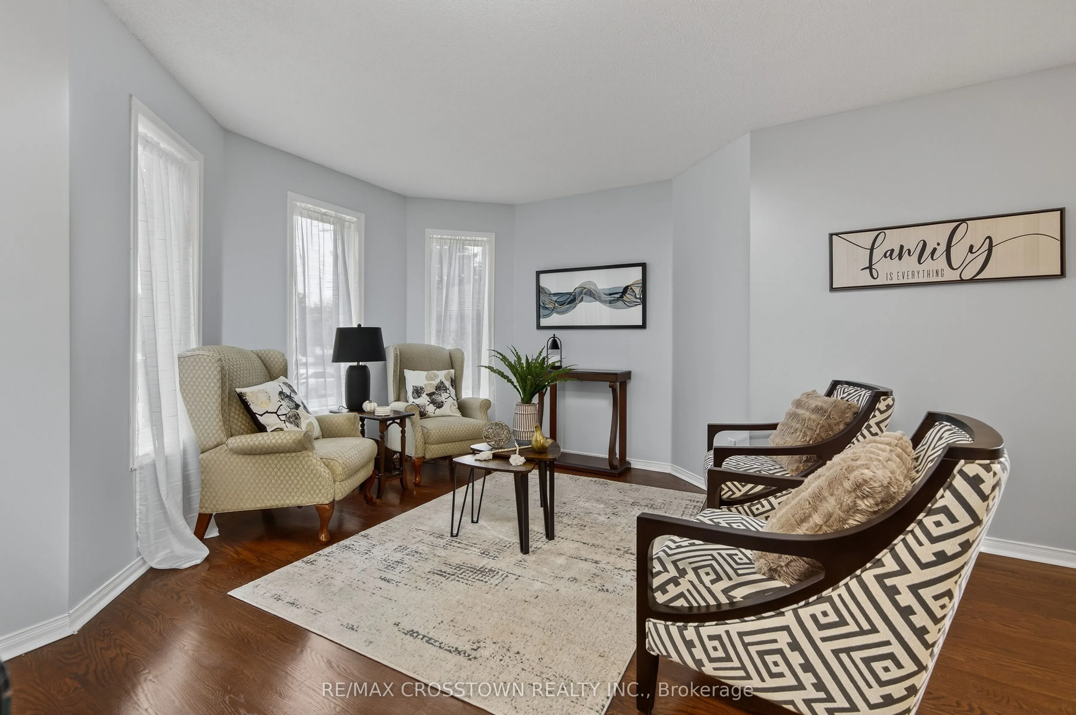 1258 Vincent Crescent