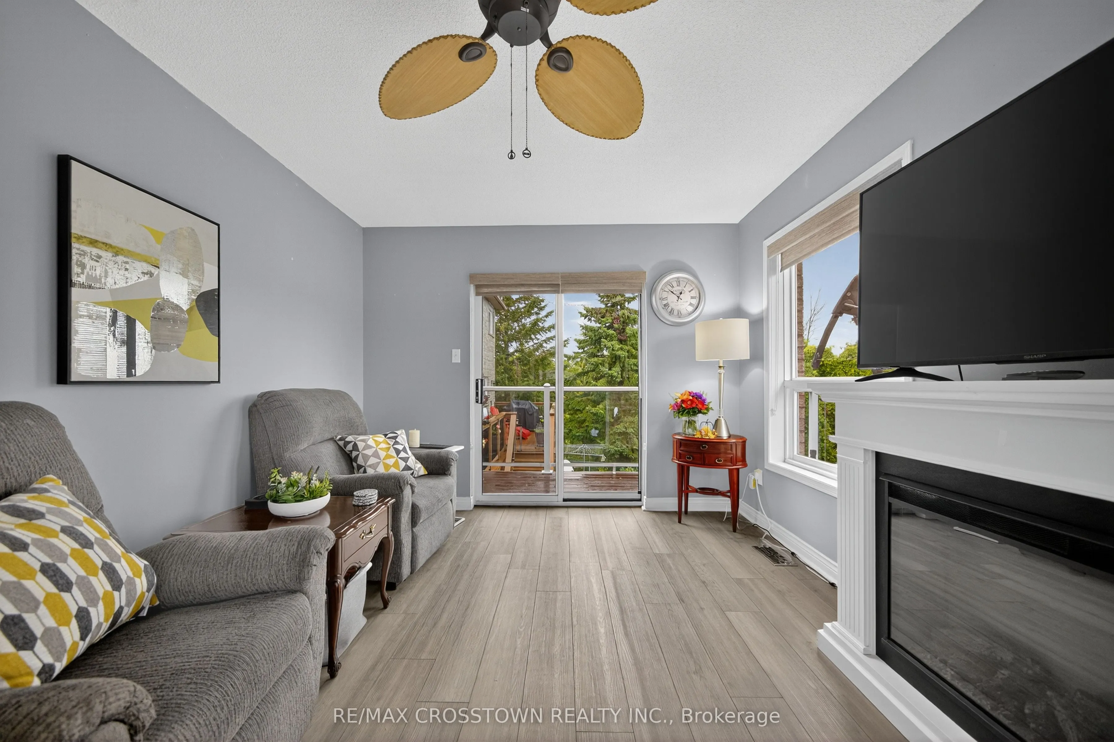 1258 Vincent Crescent