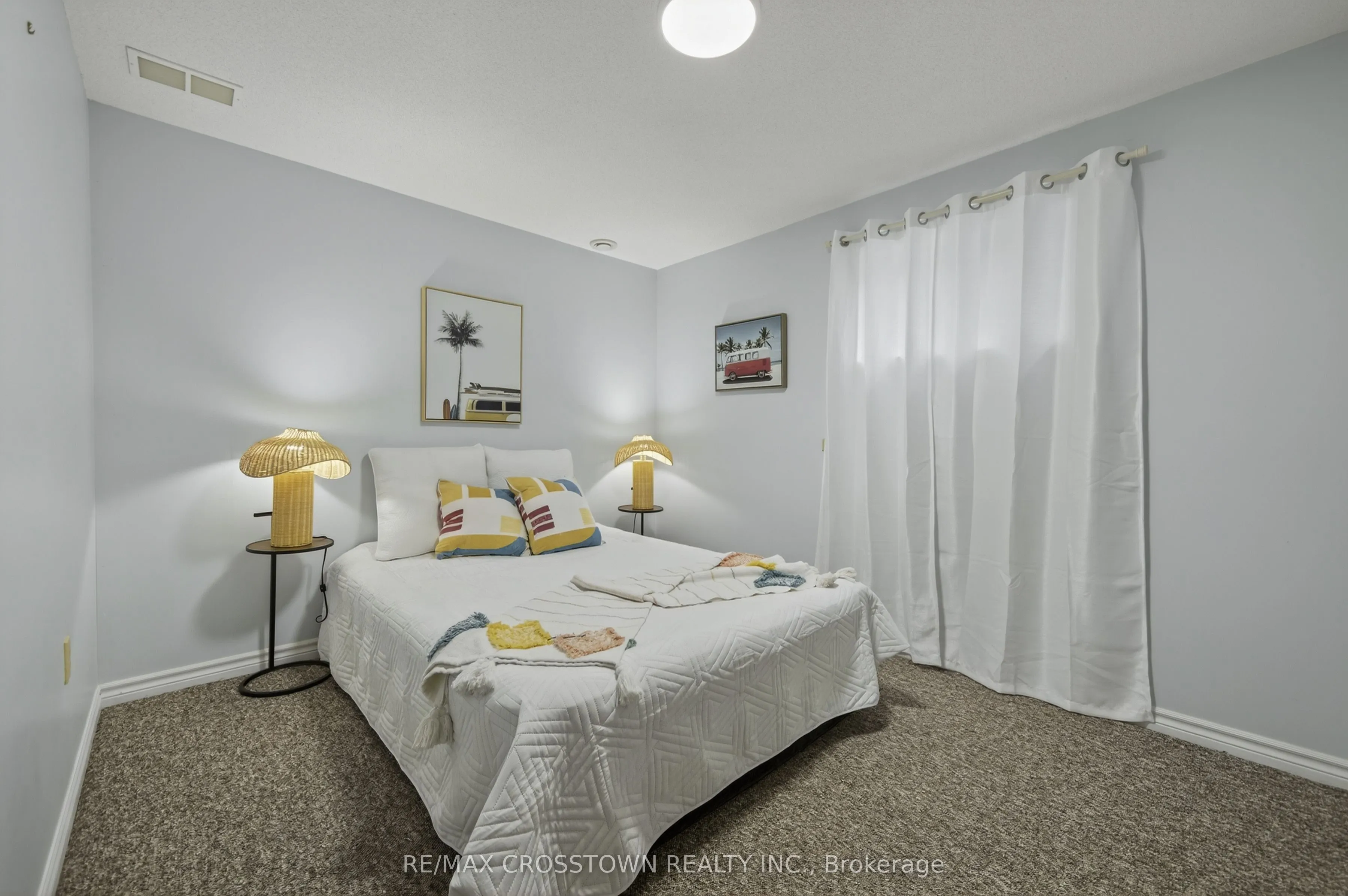 1258 Vincent Crescent