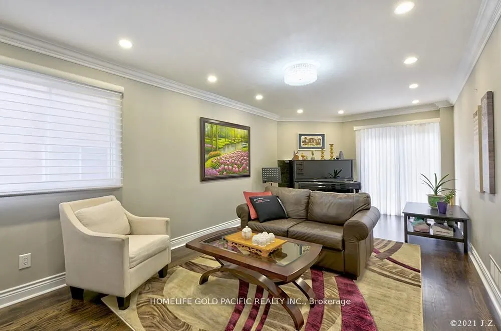 48 Havagal Crescent